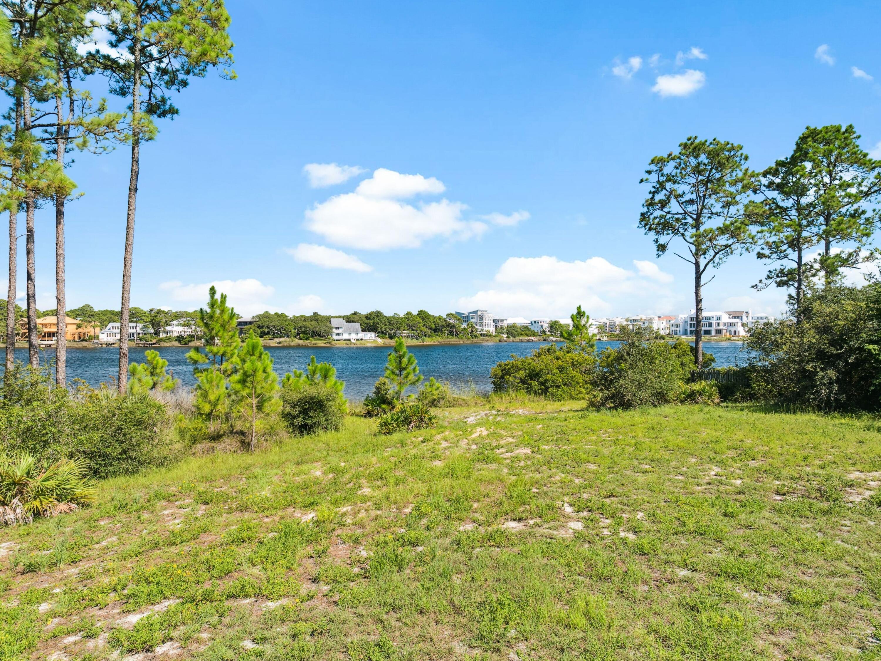 EASTERN LAKE S/D - Land