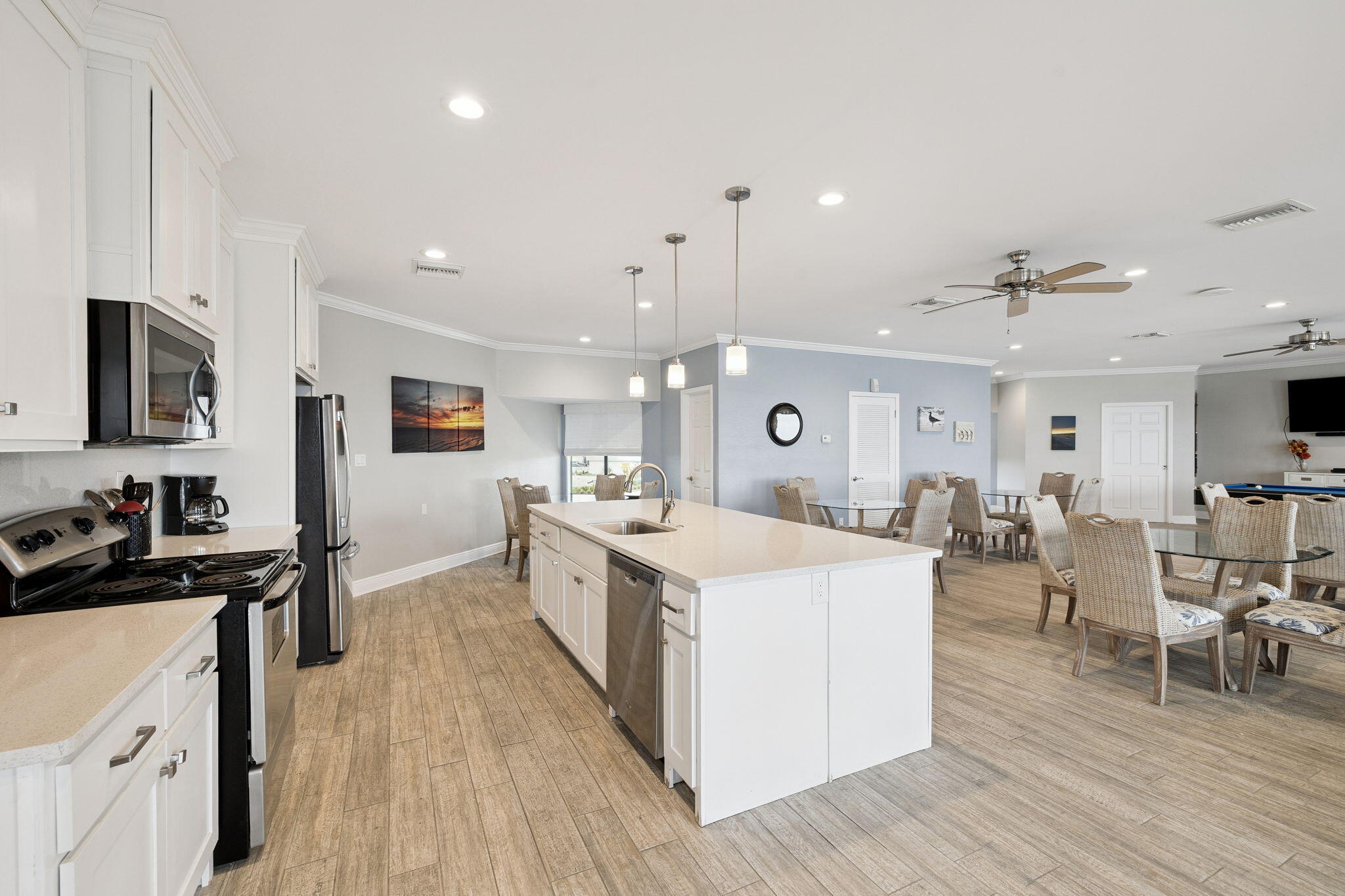 AQUAVISTA CONDO - Residential