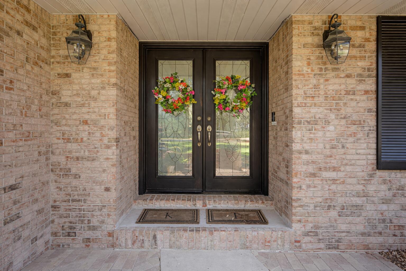 LES CHATEAU - Residential