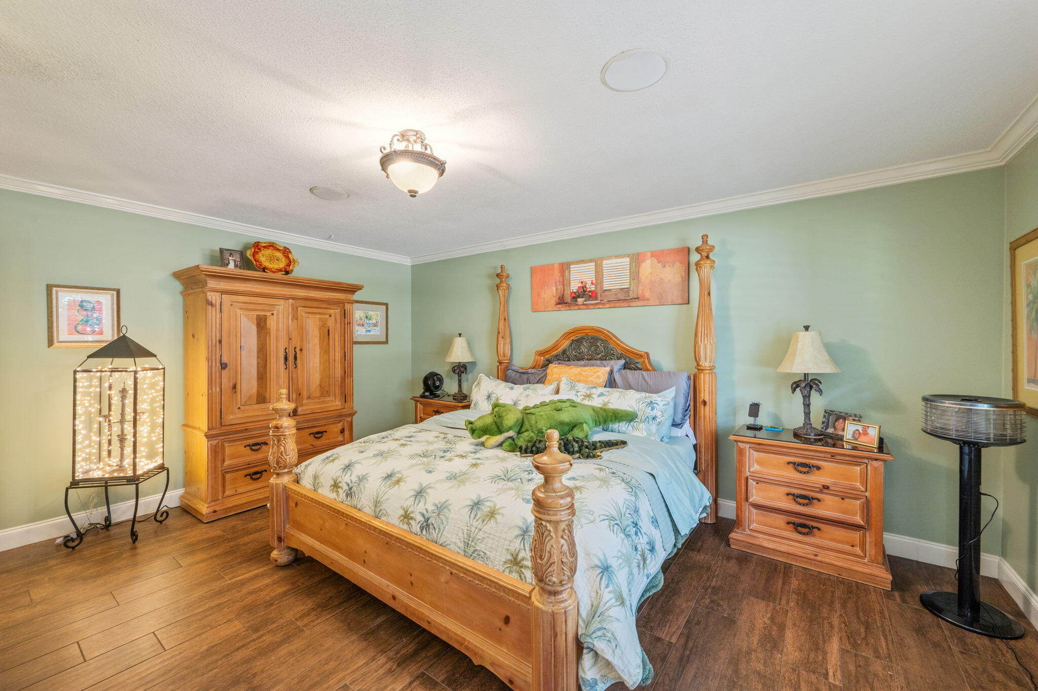 LES CHATEAU - Residential