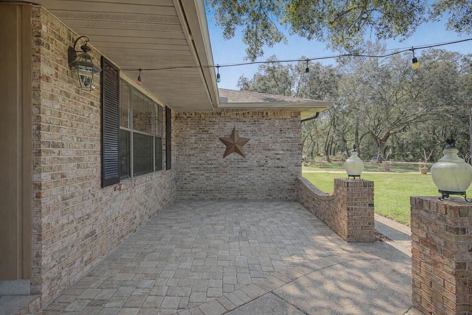 LES CHATEAU - Residential