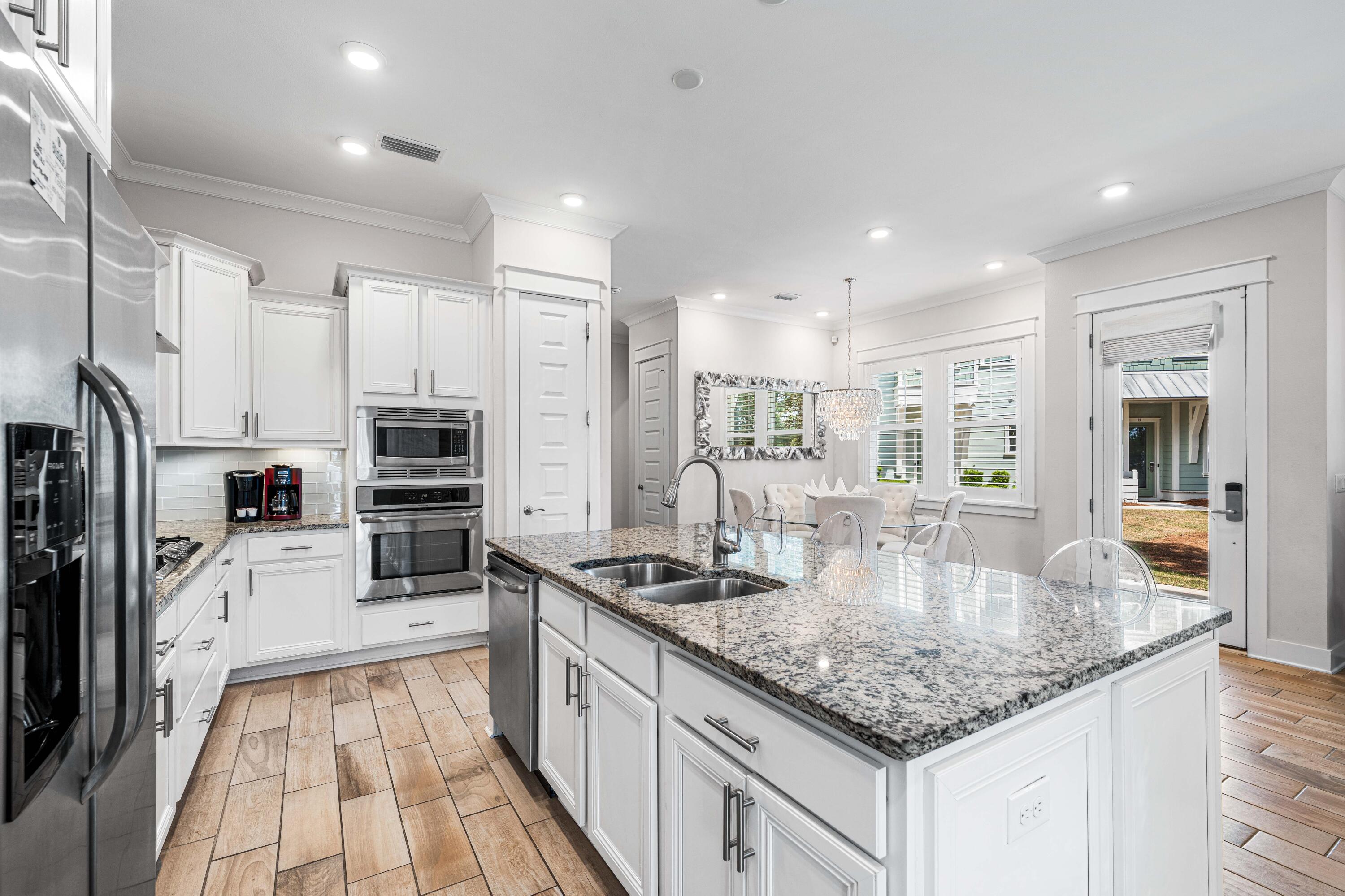 PROMINENCE - Residential