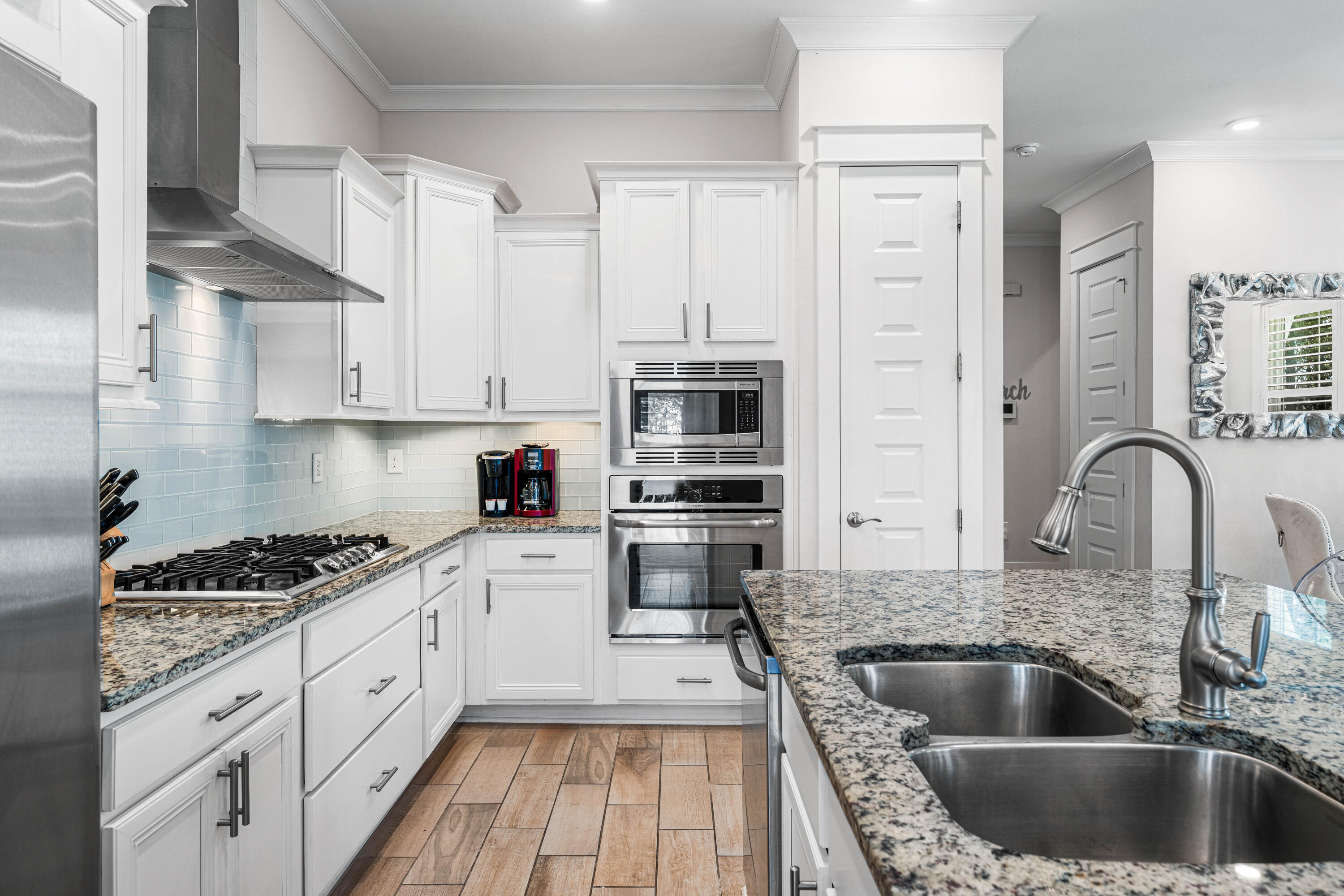 PROMINENCE - Residential