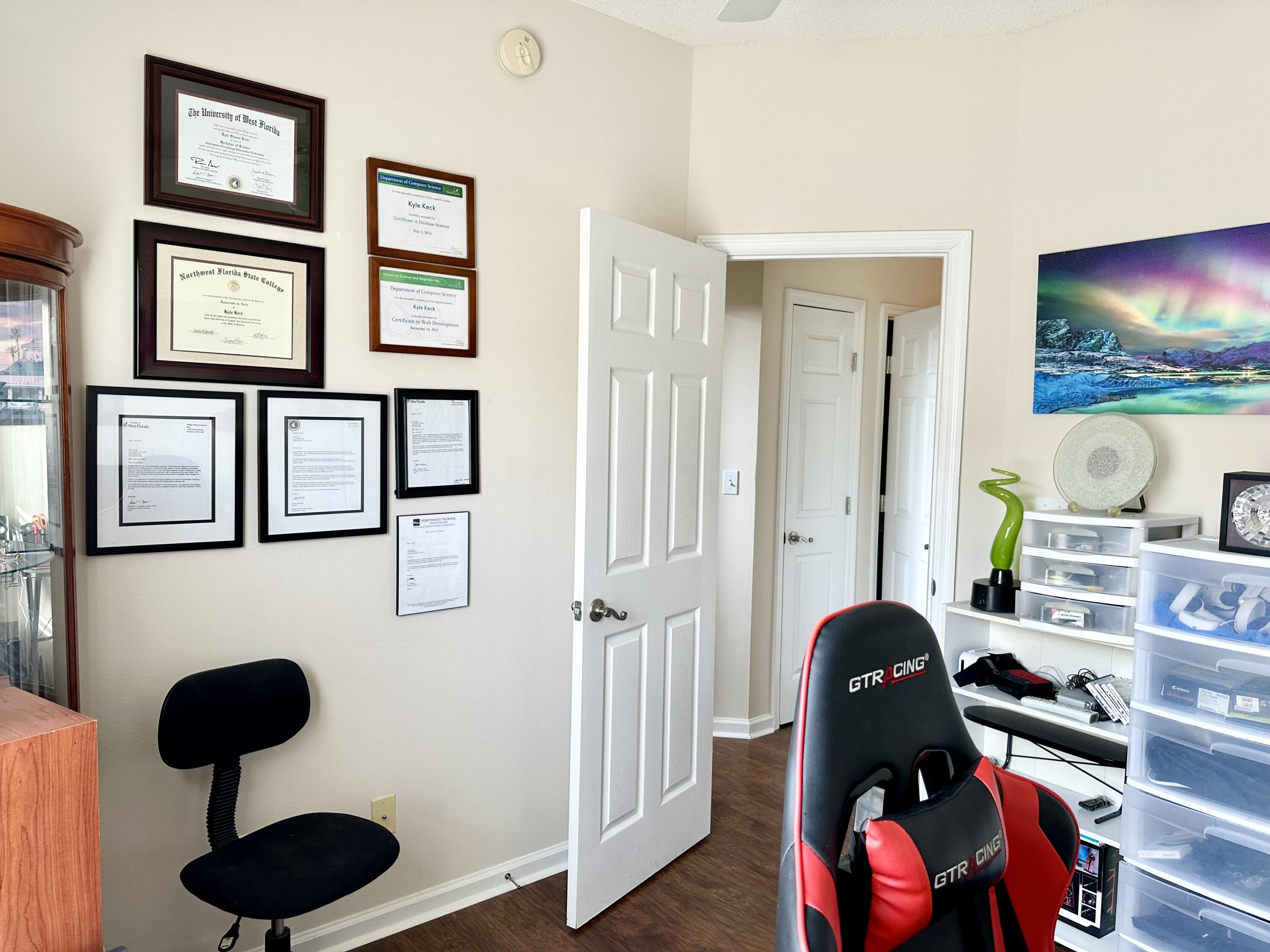 STONEGATE VILLAS TOWNHOMES - Residential