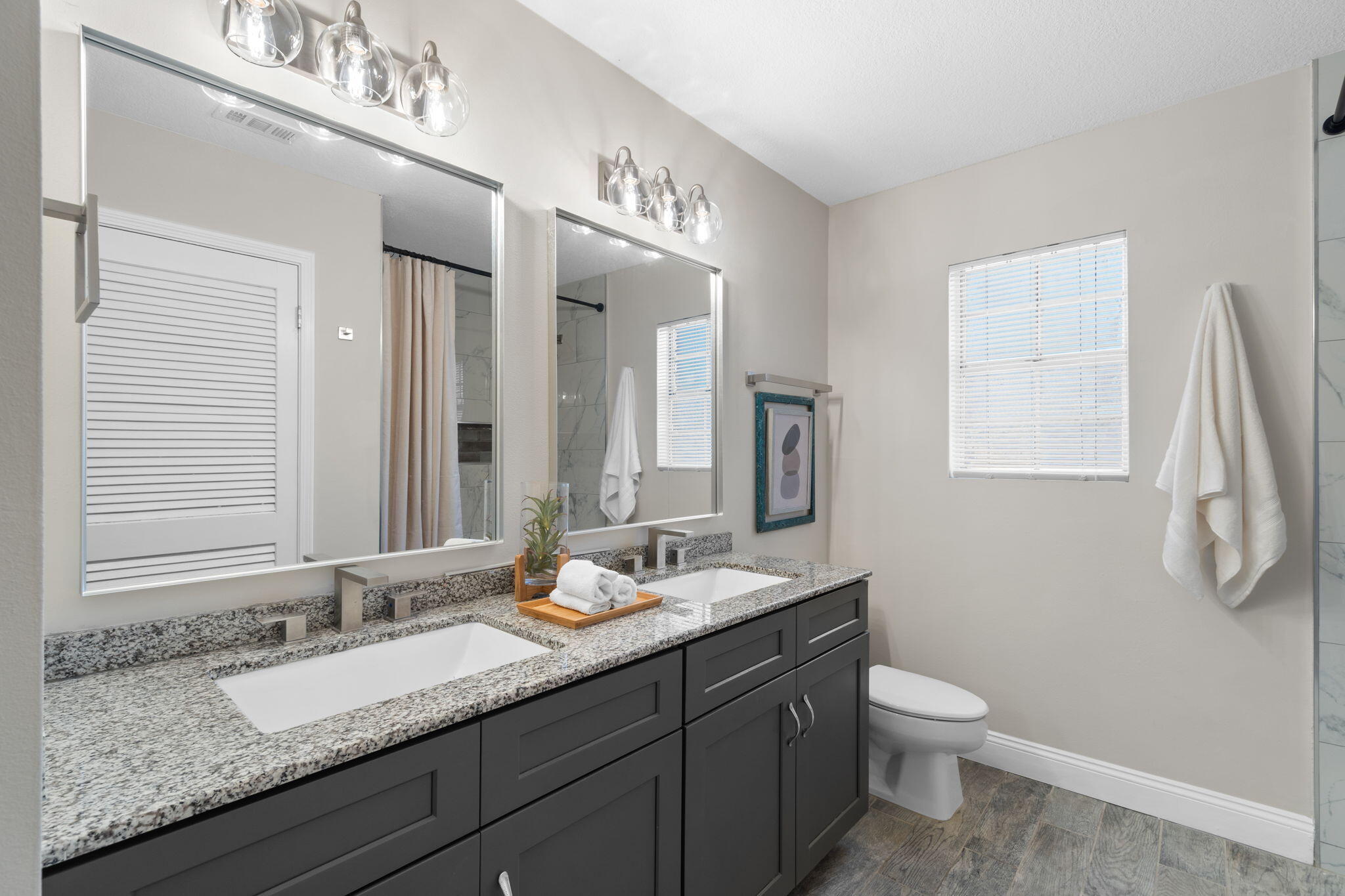 HOLLY HILLS - Residential