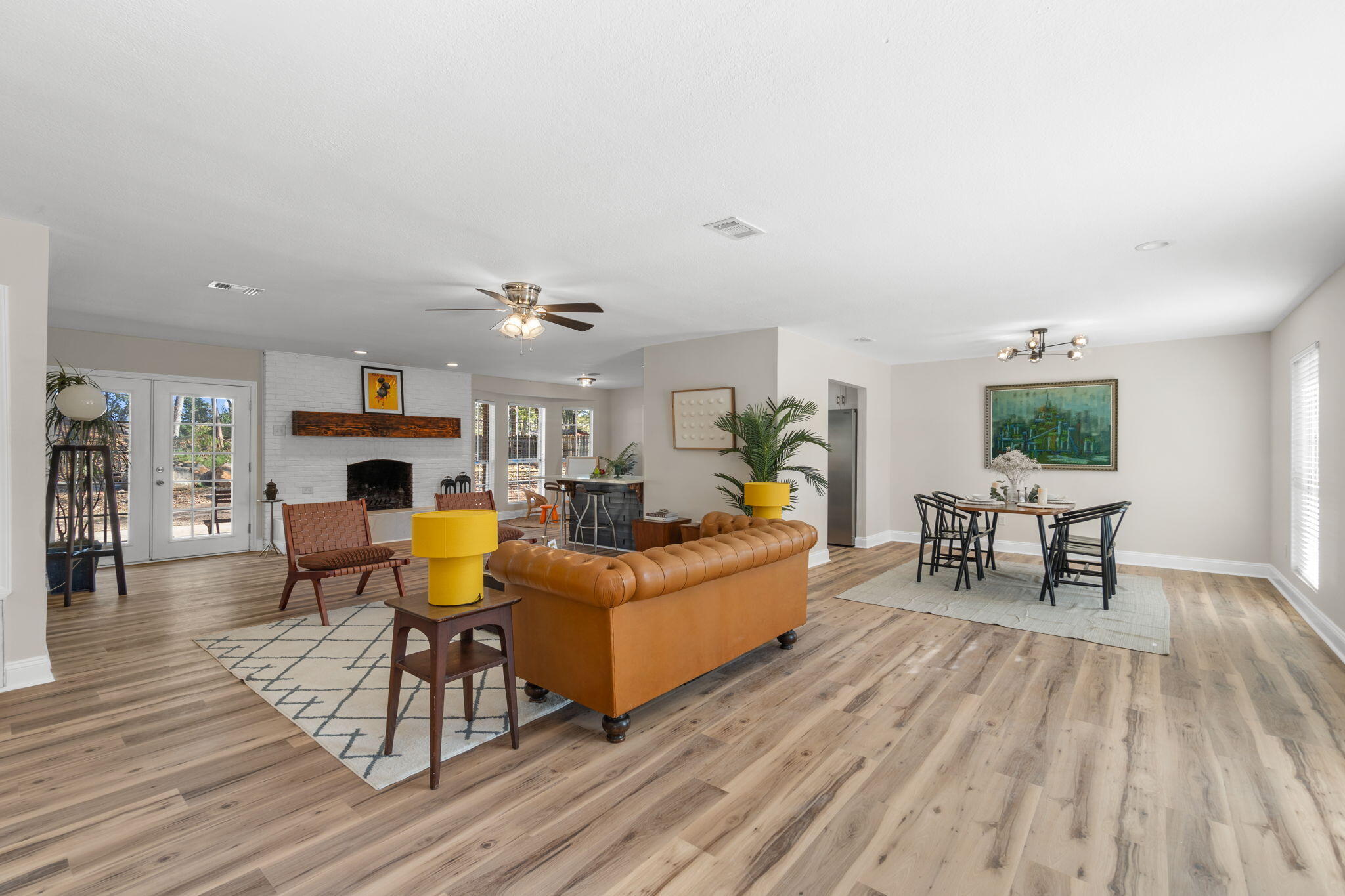 HOLLY HILLS - Residential