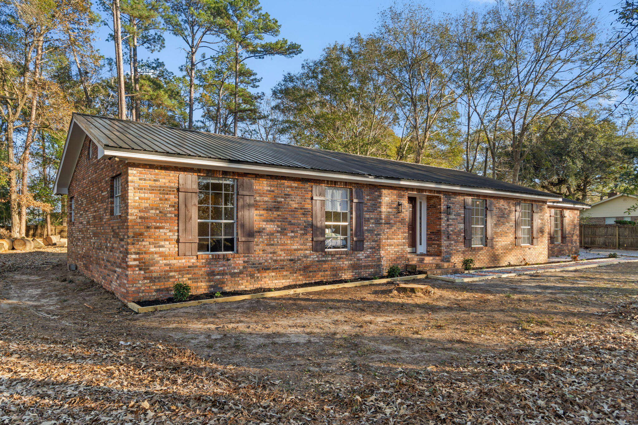 HOLLY HILLS - Residential