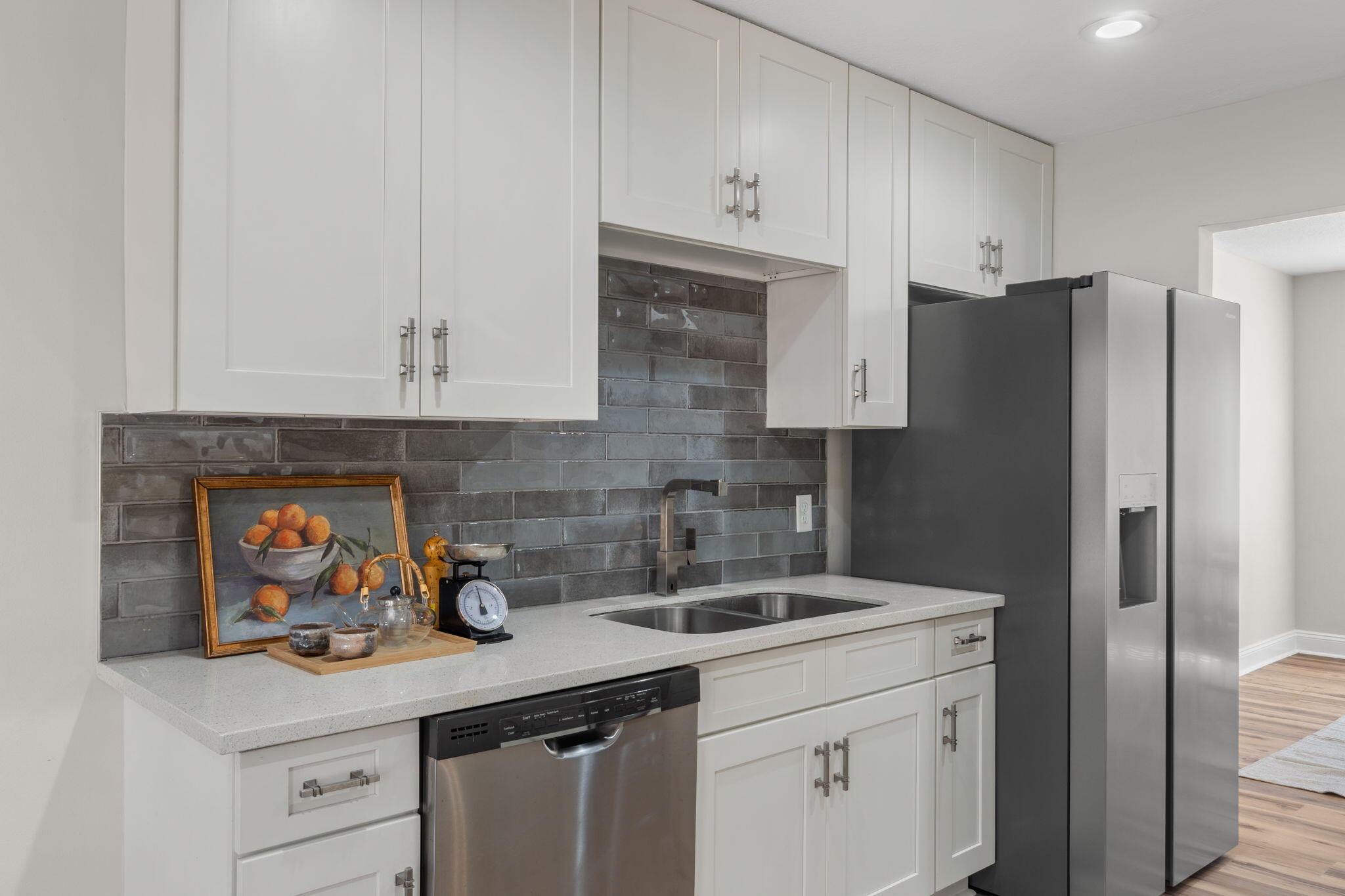 HOLLY HILLS - Residential