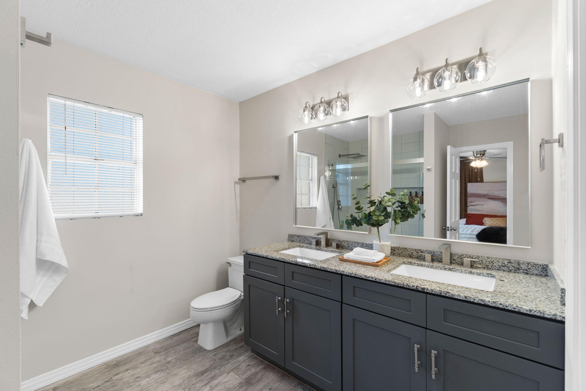 HOLLY HILLS - Residential