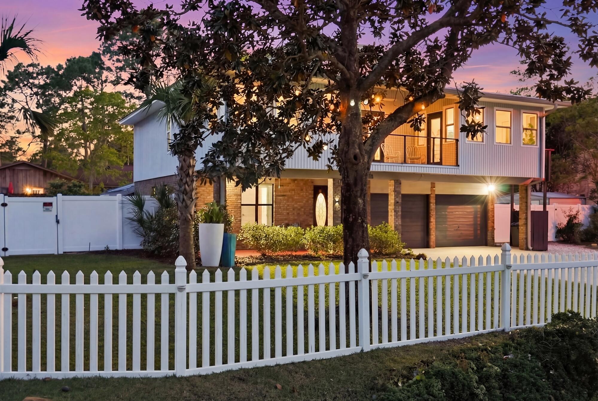 HOLIDAY SHORES ESTATES 2ND ADDN - Residential