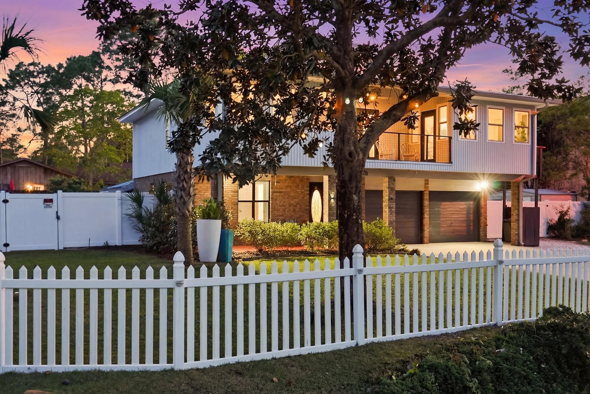 HOLIDAY SHORES ESTATES 2ND ADDN - Residential