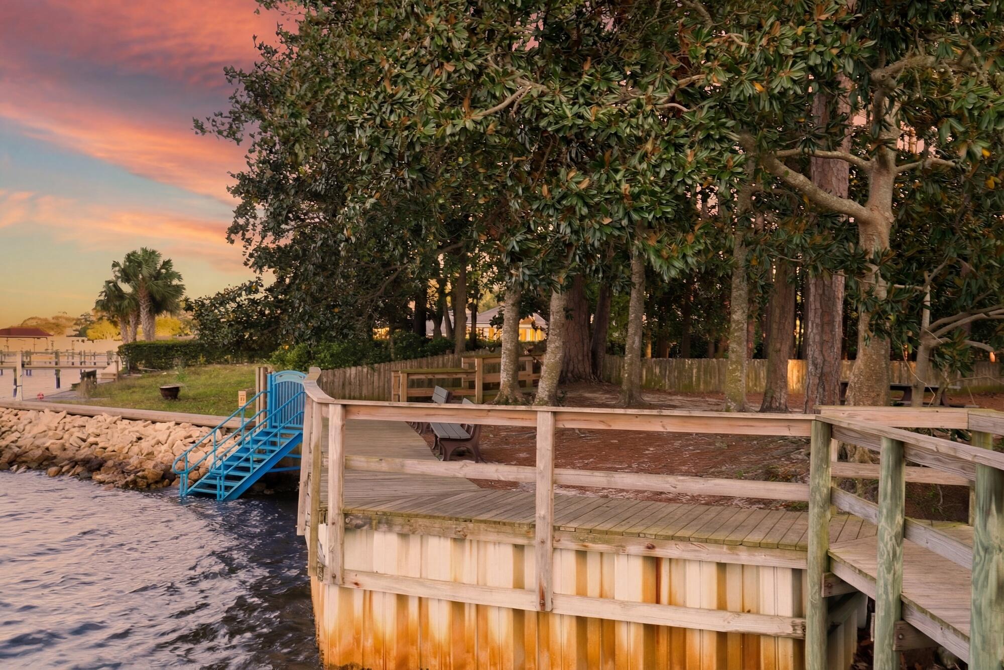 HOLIDAY SHORES ESTATES 2ND ADDN - Residential