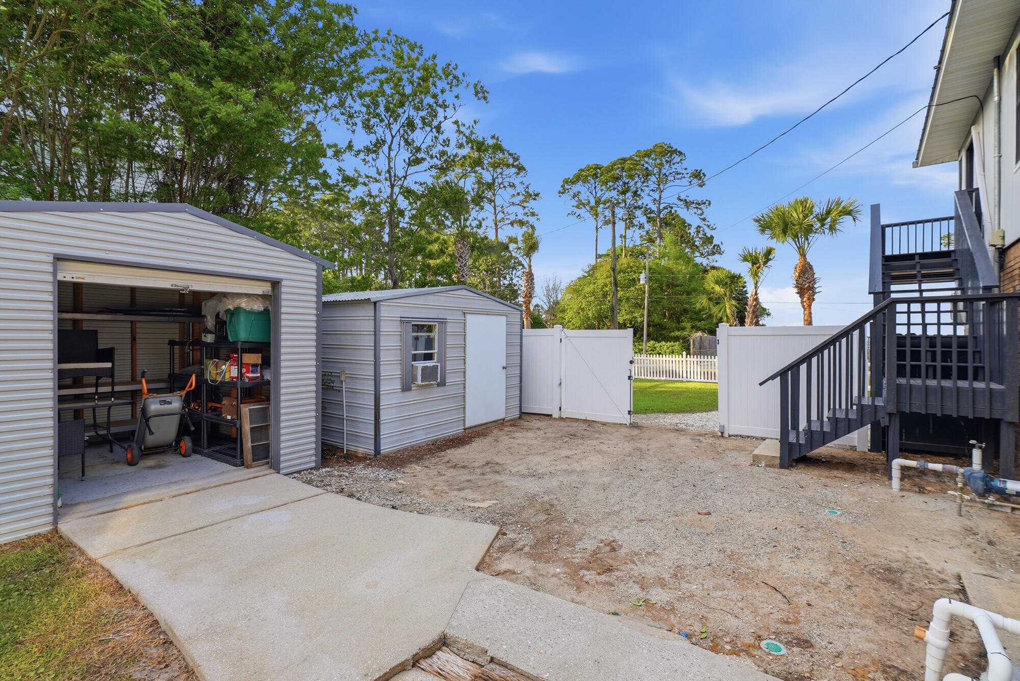 HOLIDAY SHORES ESTATES 2ND ADDN - Residential