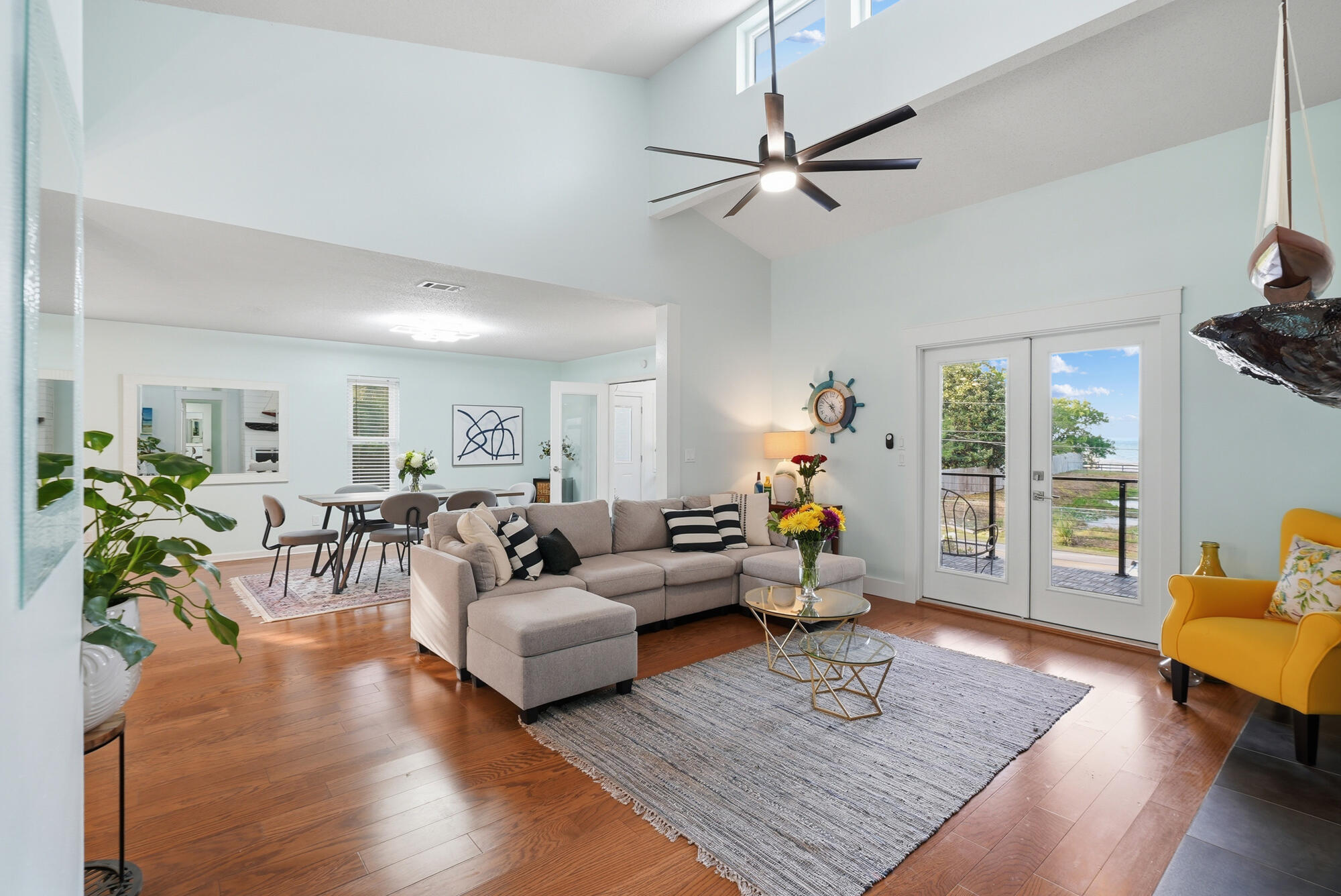 HOLIDAY SHORES ESTATES 2ND ADDN - Residential