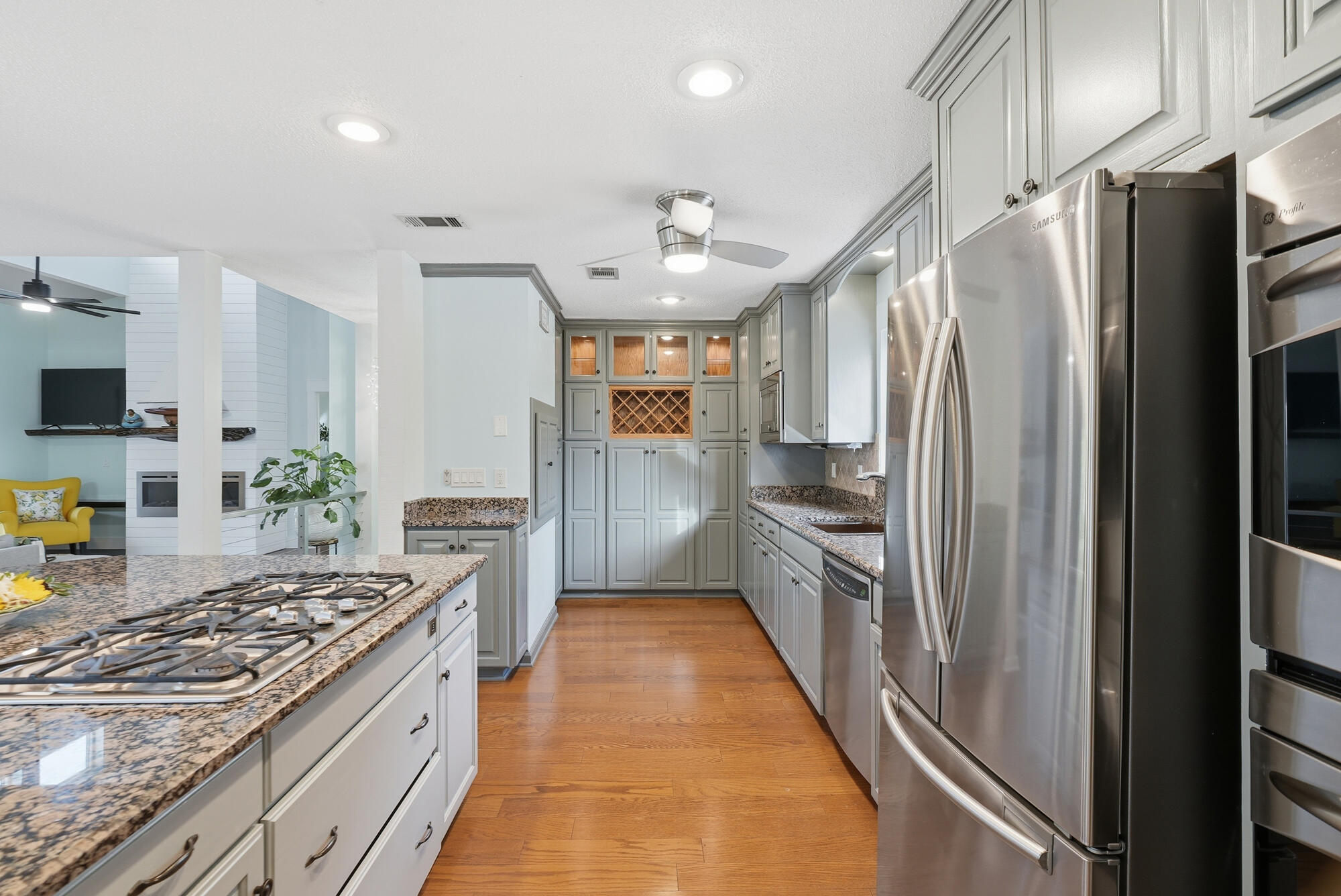 HOLIDAY SHORES ESTATES 2ND ADDN - Residential