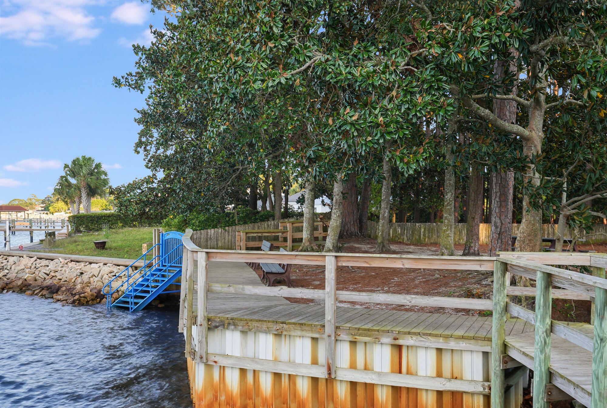 HOLIDAY SHORES ESTATES 2ND ADDN - Residential