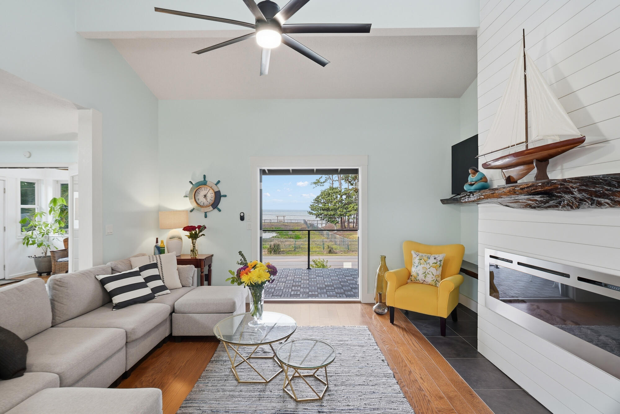 HOLIDAY SHORES ESTATES 2ND ADDN - Residential