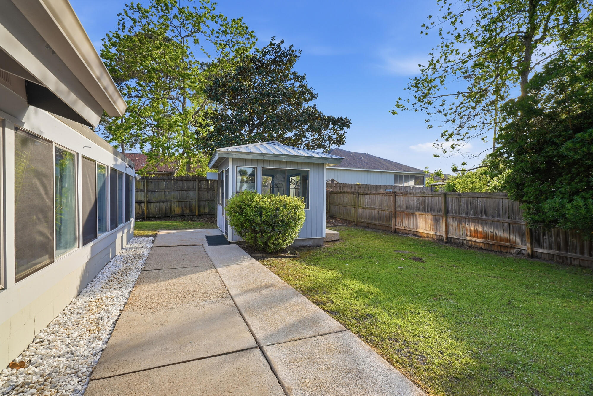 HOLIDAY SHORES ESTATES 2ND ADDN - Residential