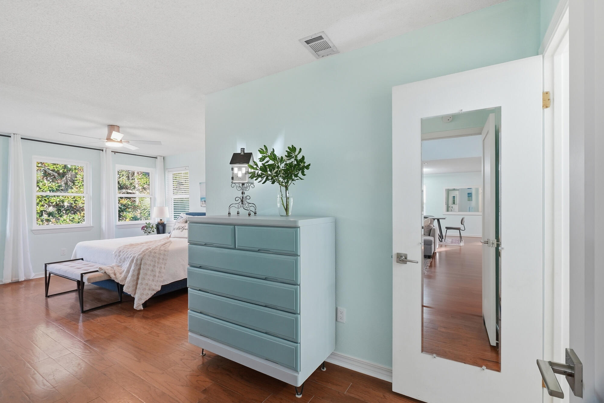 HOLIDAY SHORES ESTATES 2ND ADDN - Residential