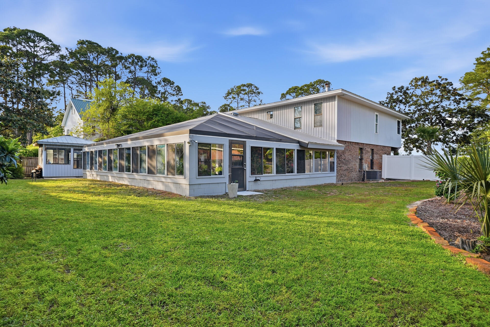 HOLIDAY SHORES ESTATES 2ND ADDN - Residential