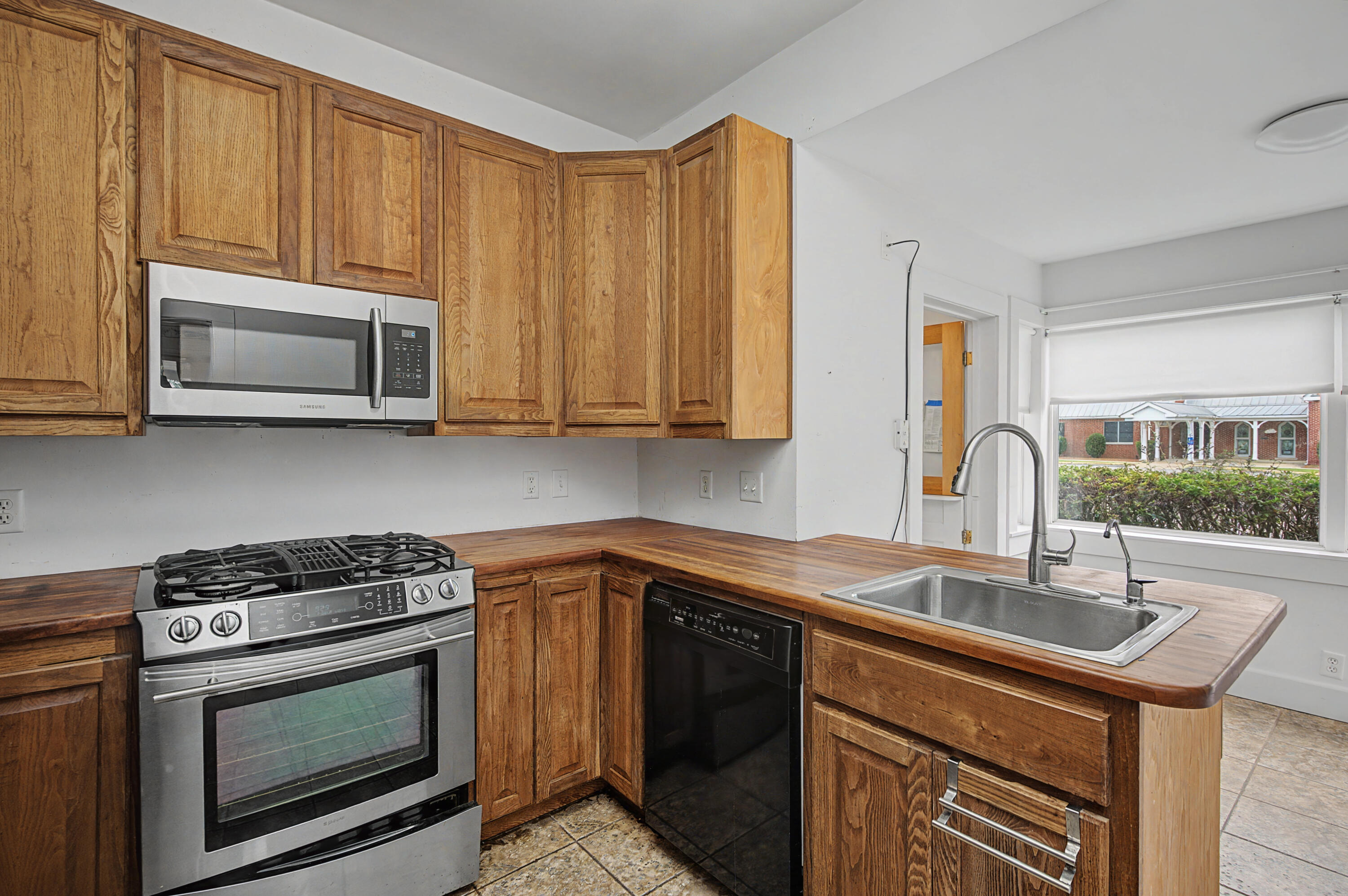 TOWN OF DEFUNIAK SPRINGS - Residential