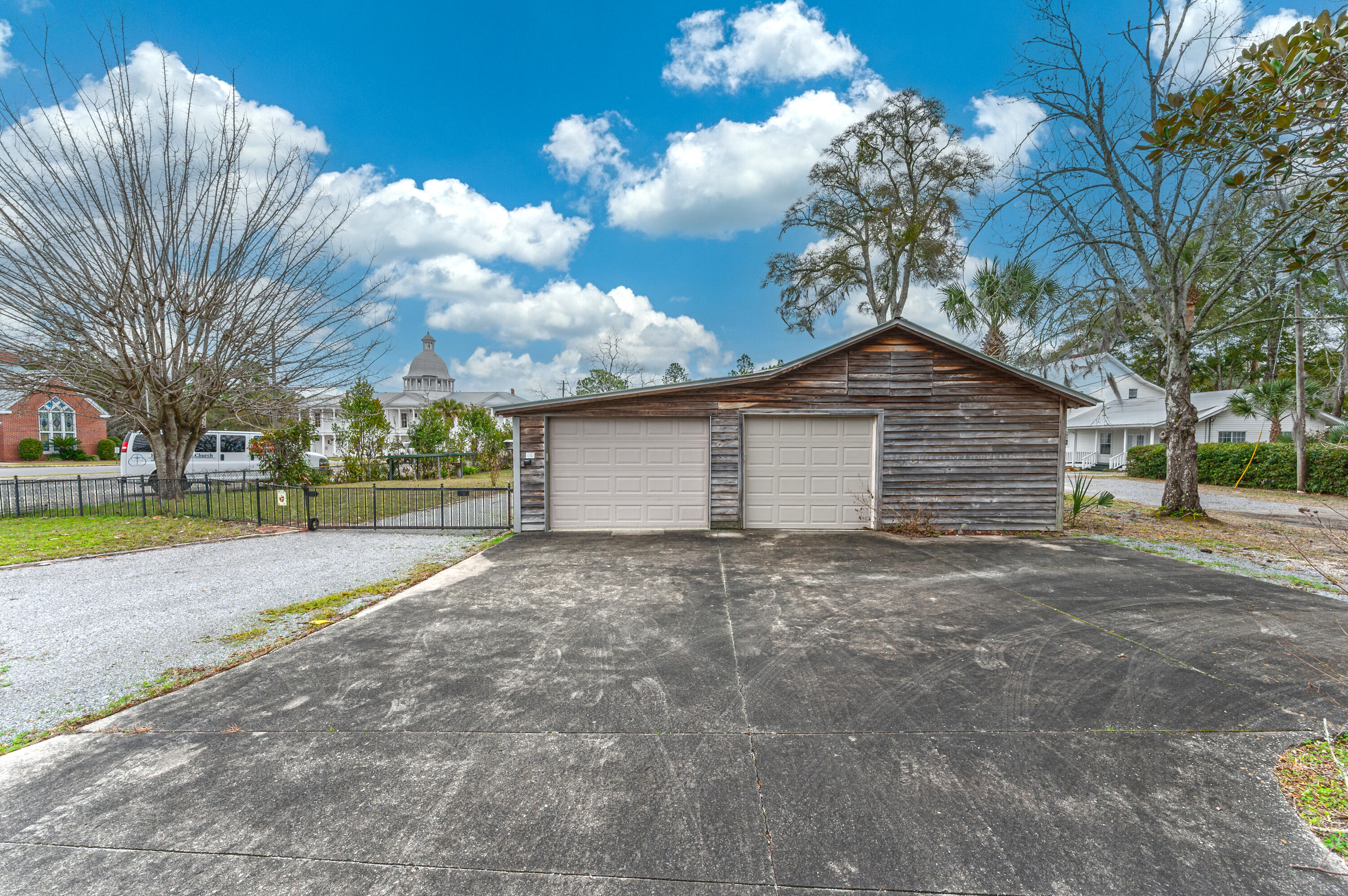 TOWN OF DEFUNIAK SPRINGS - Residential
