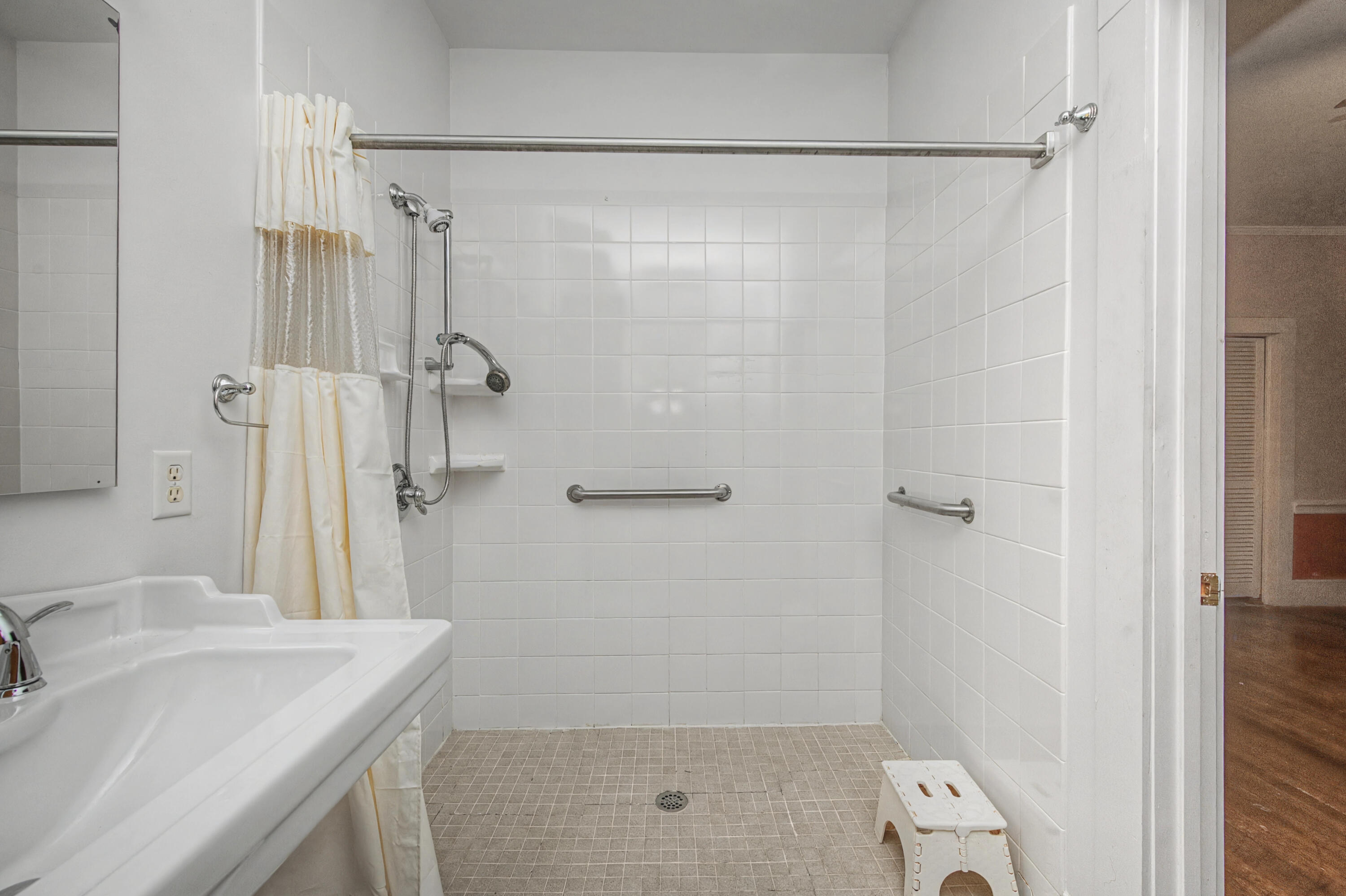 TOWN OF DEFUNIAK SPRINGS - Residential