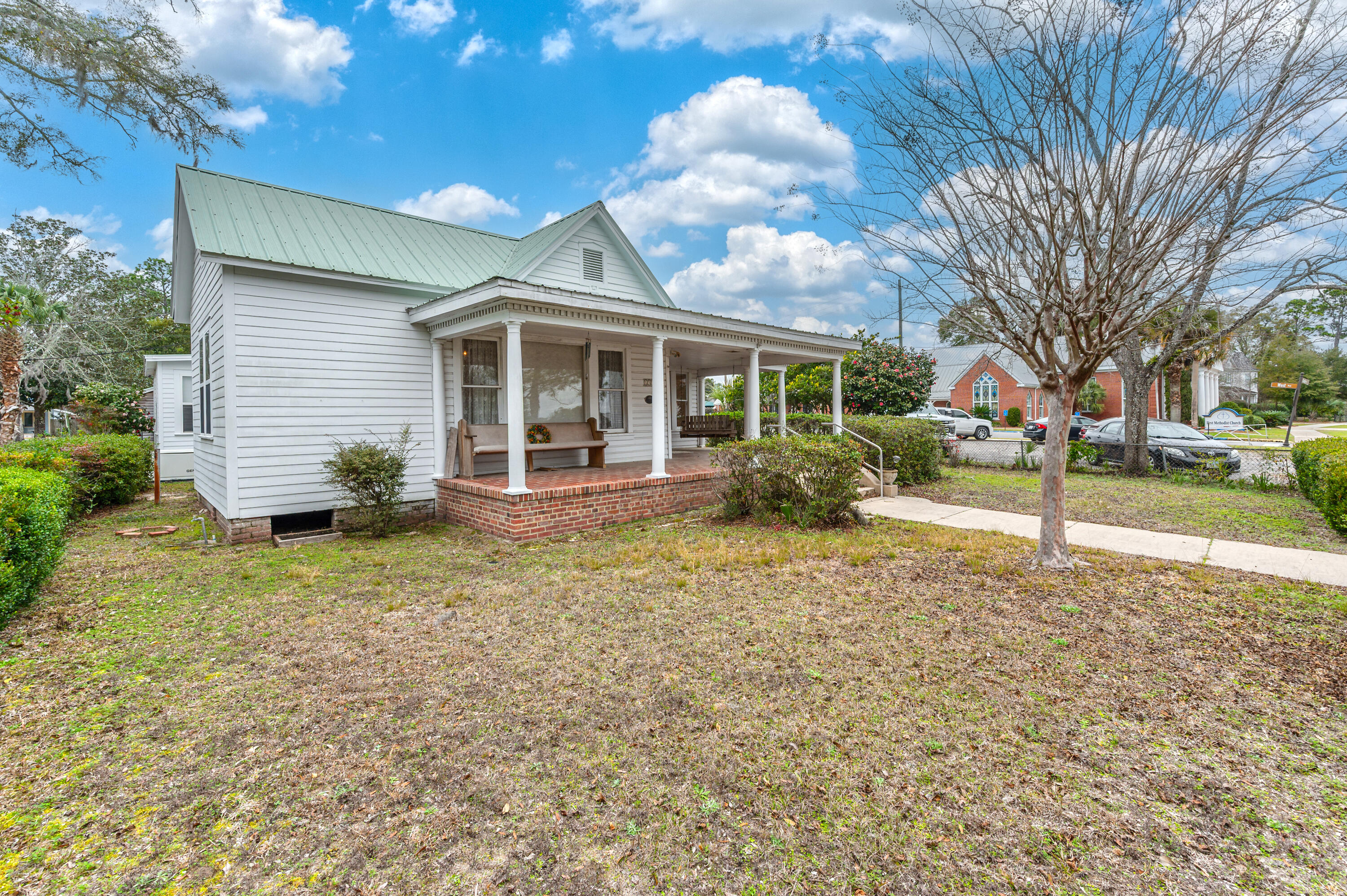 TOWN OF DEFUNIAK SPRINGS - Residential