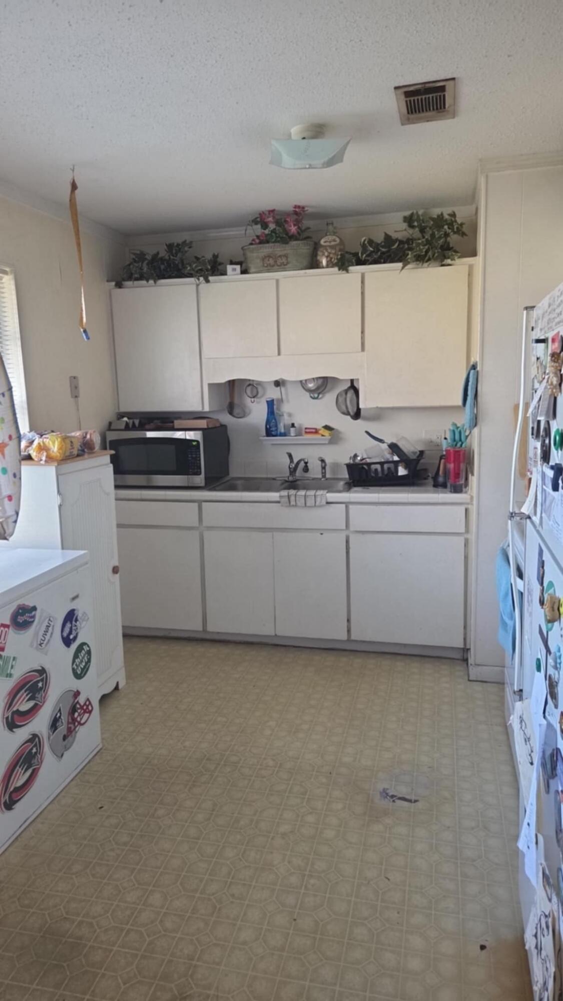 SANTA ROSA PARK S/D LOT 16 BLK B - Residential