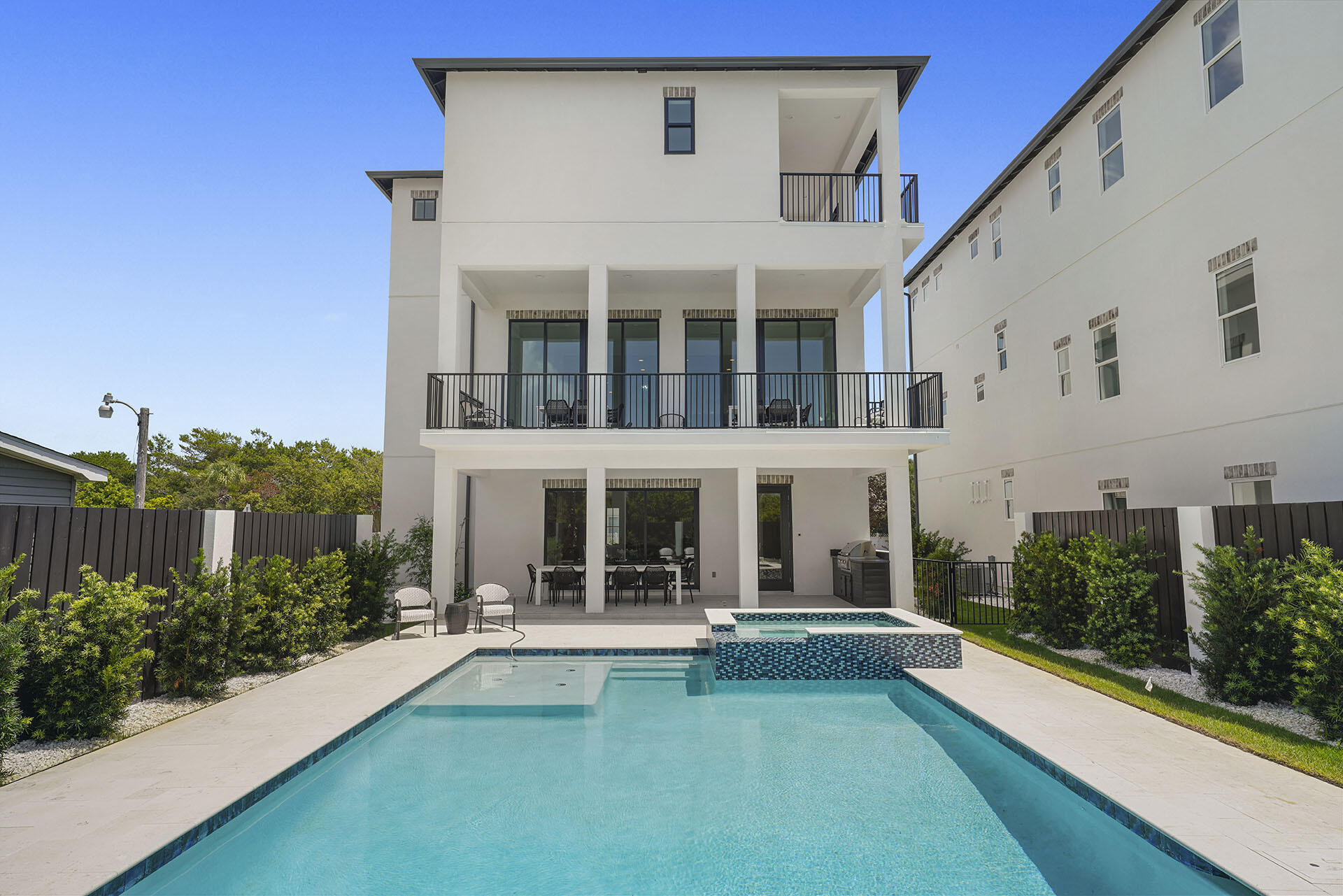 NO RECORDED SUBDIVISION - Residential