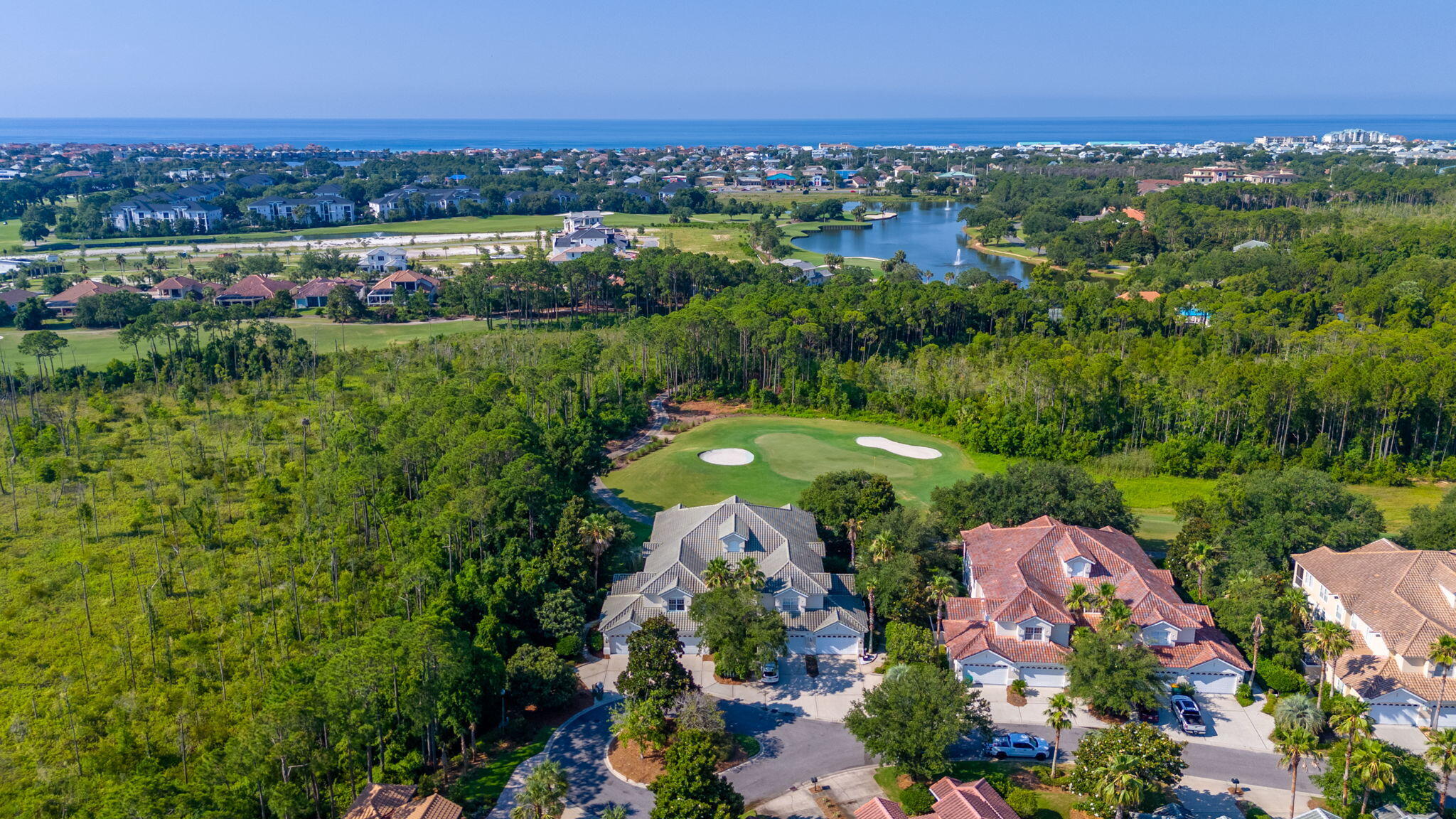 REGATTA BAY GOLF VILLAS - Residential Lease
