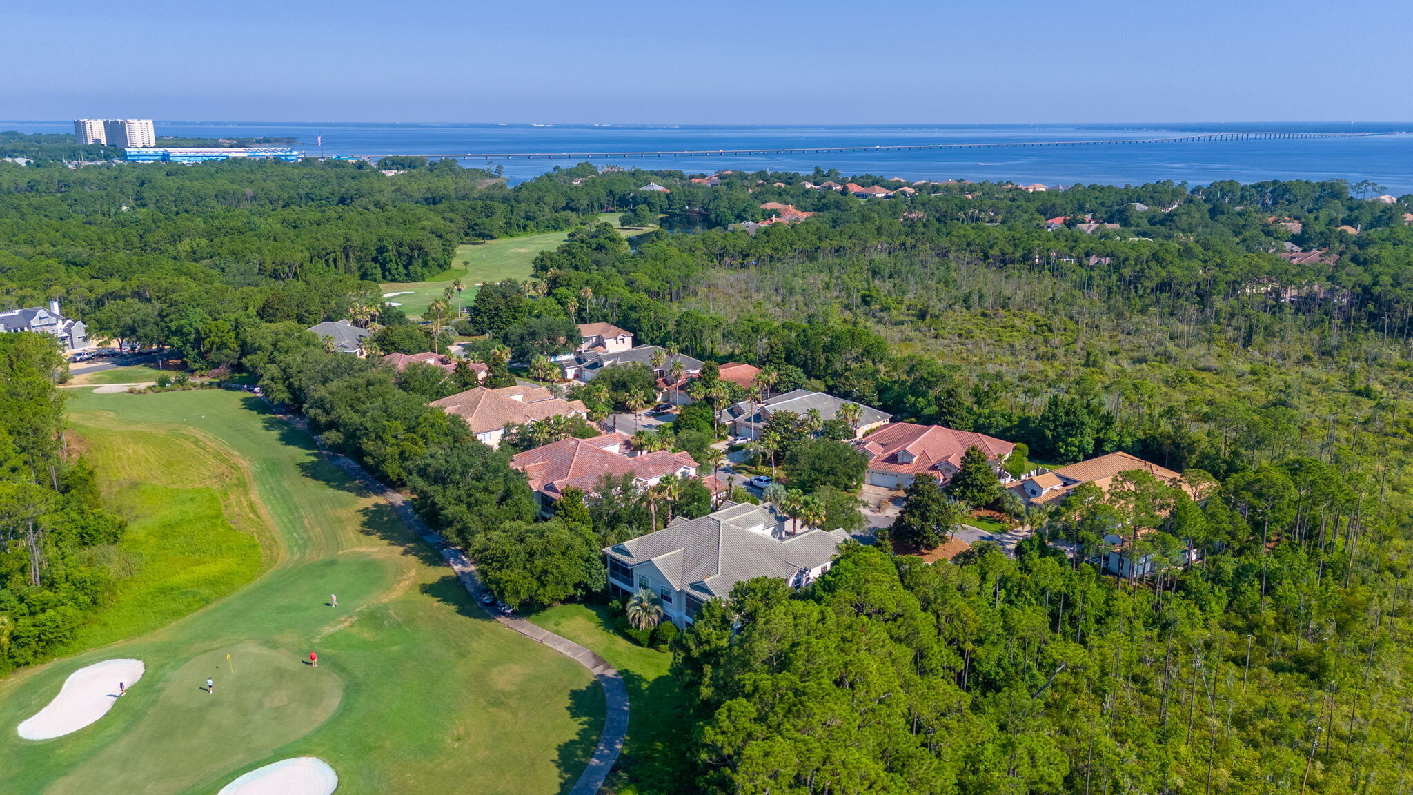 REGATTA BAY GOLF VILLAS - Residential Lease