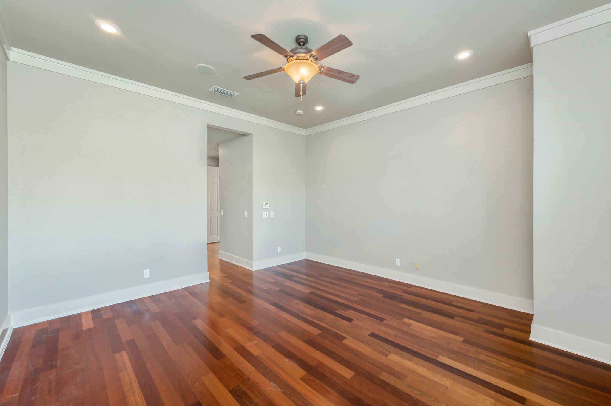 REGATTA BAY GOLF VILLAS - Residential Lease