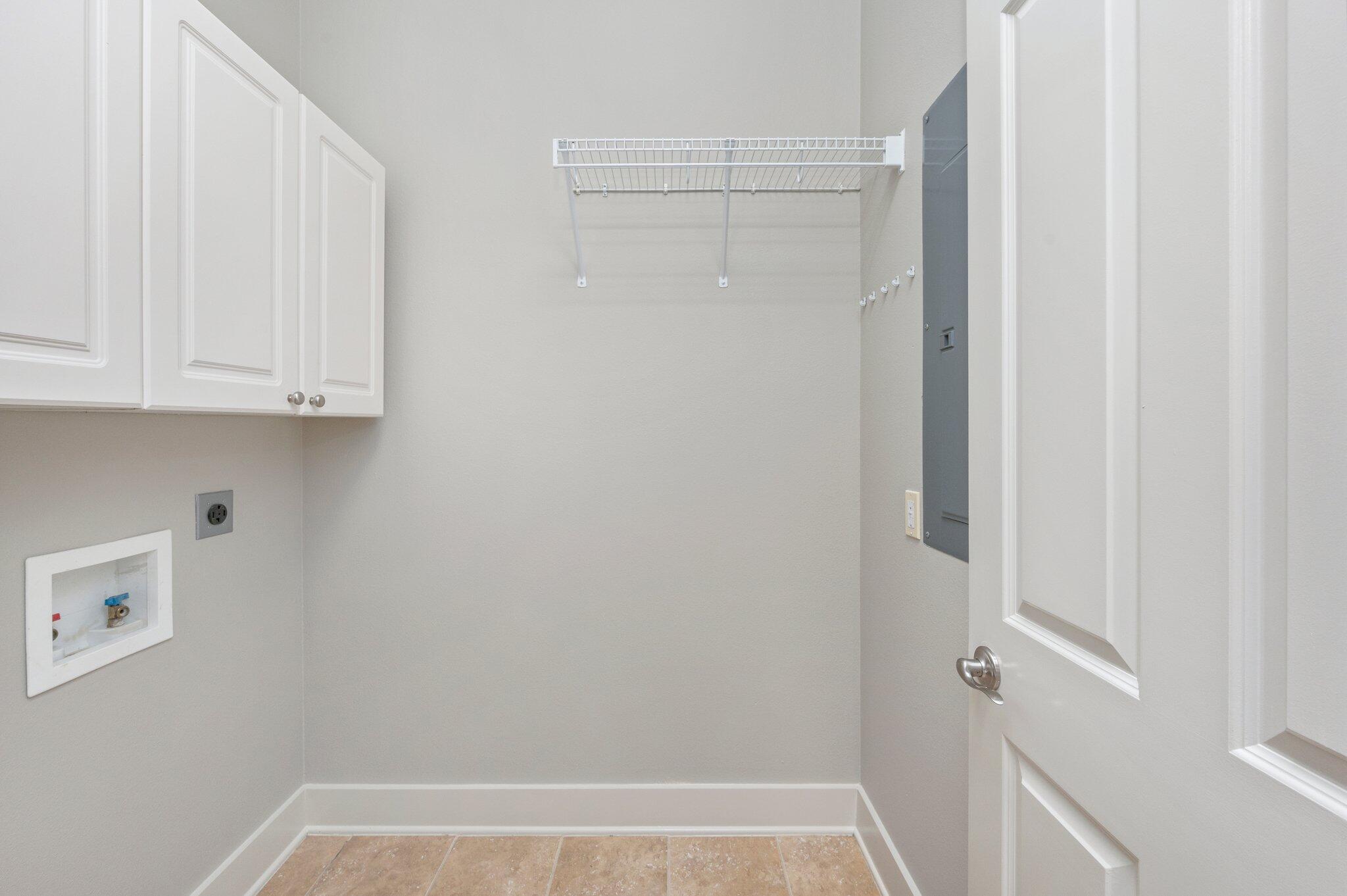 REGATTA BAY GOLF VILLAS - Residential Lease