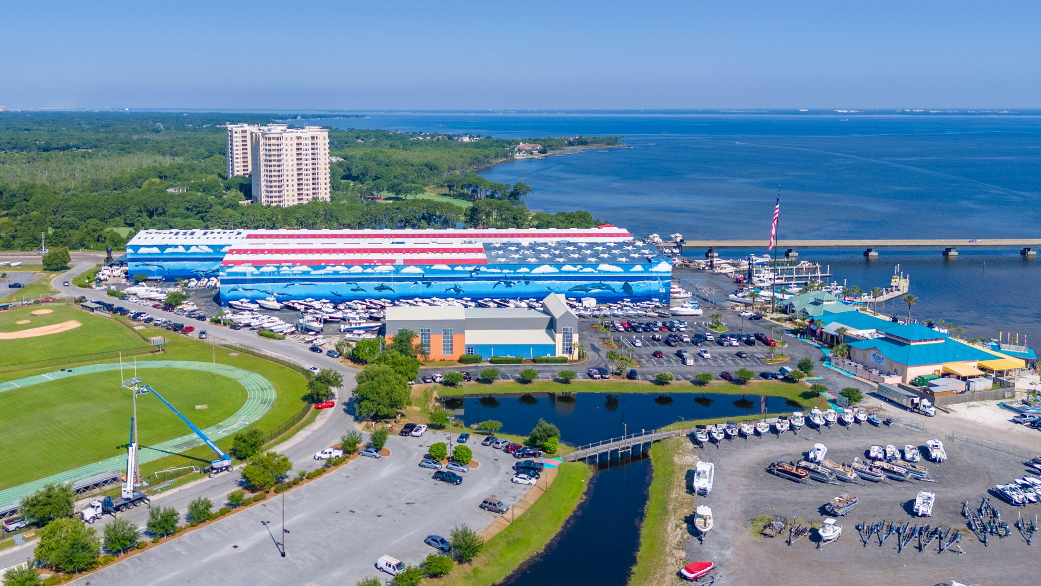 REGATTA BAY GOLF VILLAS - Residential Lease