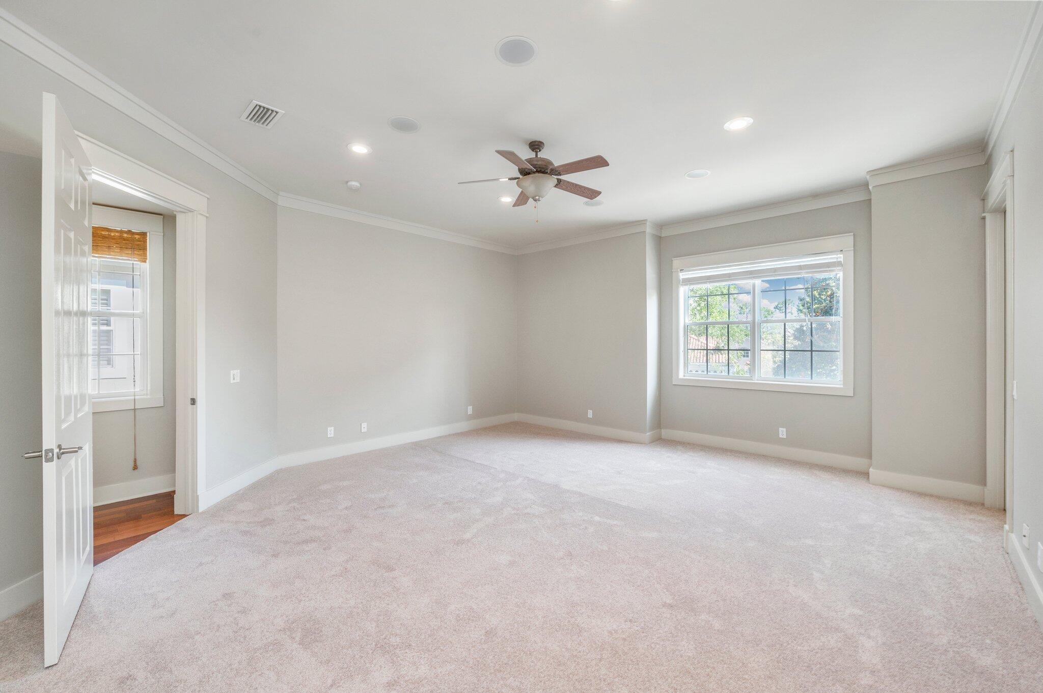 REGATTA BAY GOLF VILLAS - Residential Lease