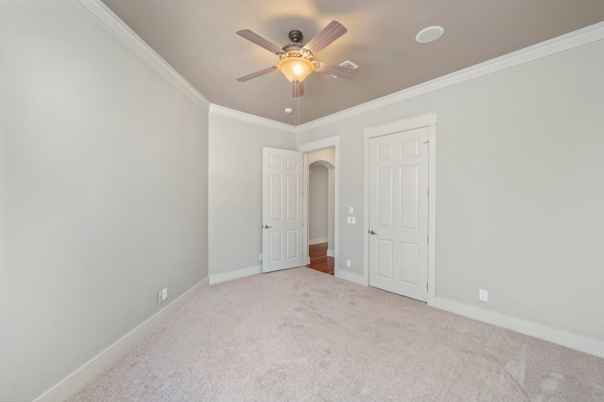 REGATTA BAY GOLF VILLAS - Residential Lease