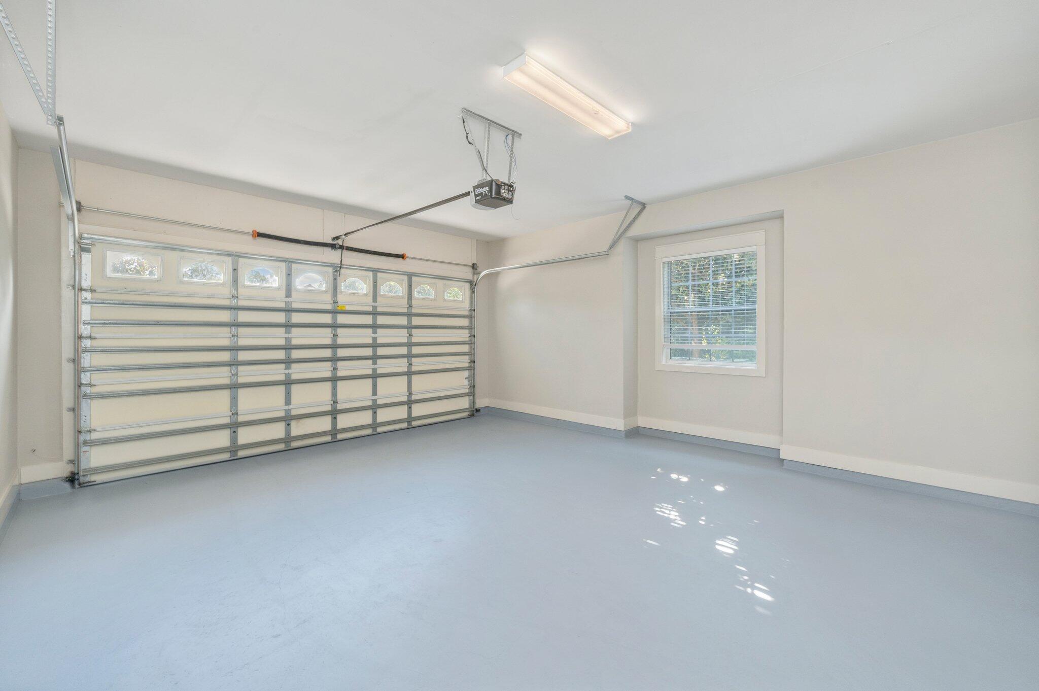 REGATTA BAY GOLF VILLAS - Residential Lease