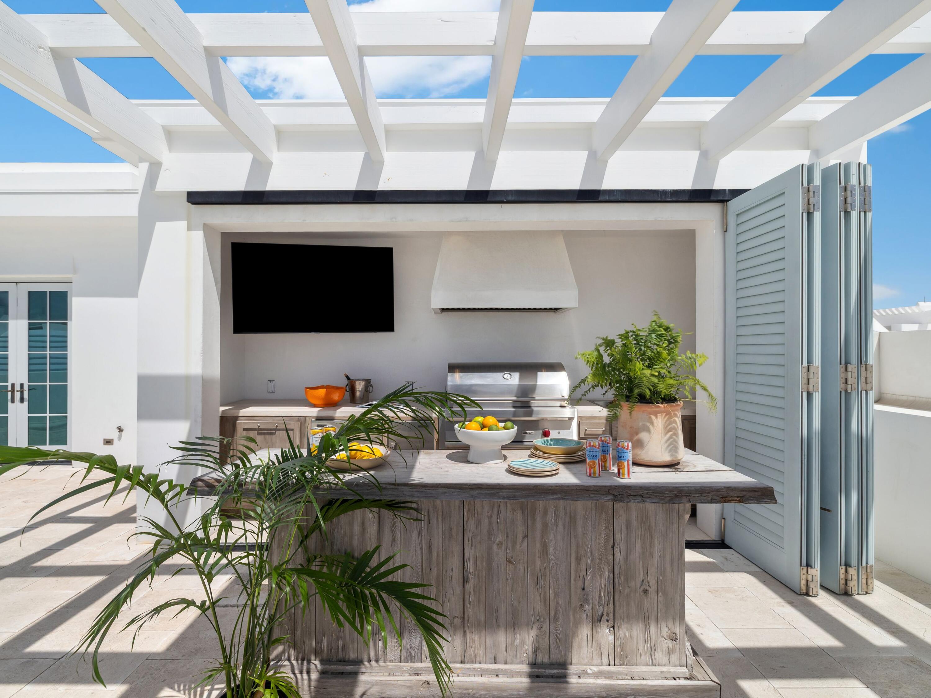 ALYS BEACH - Residential