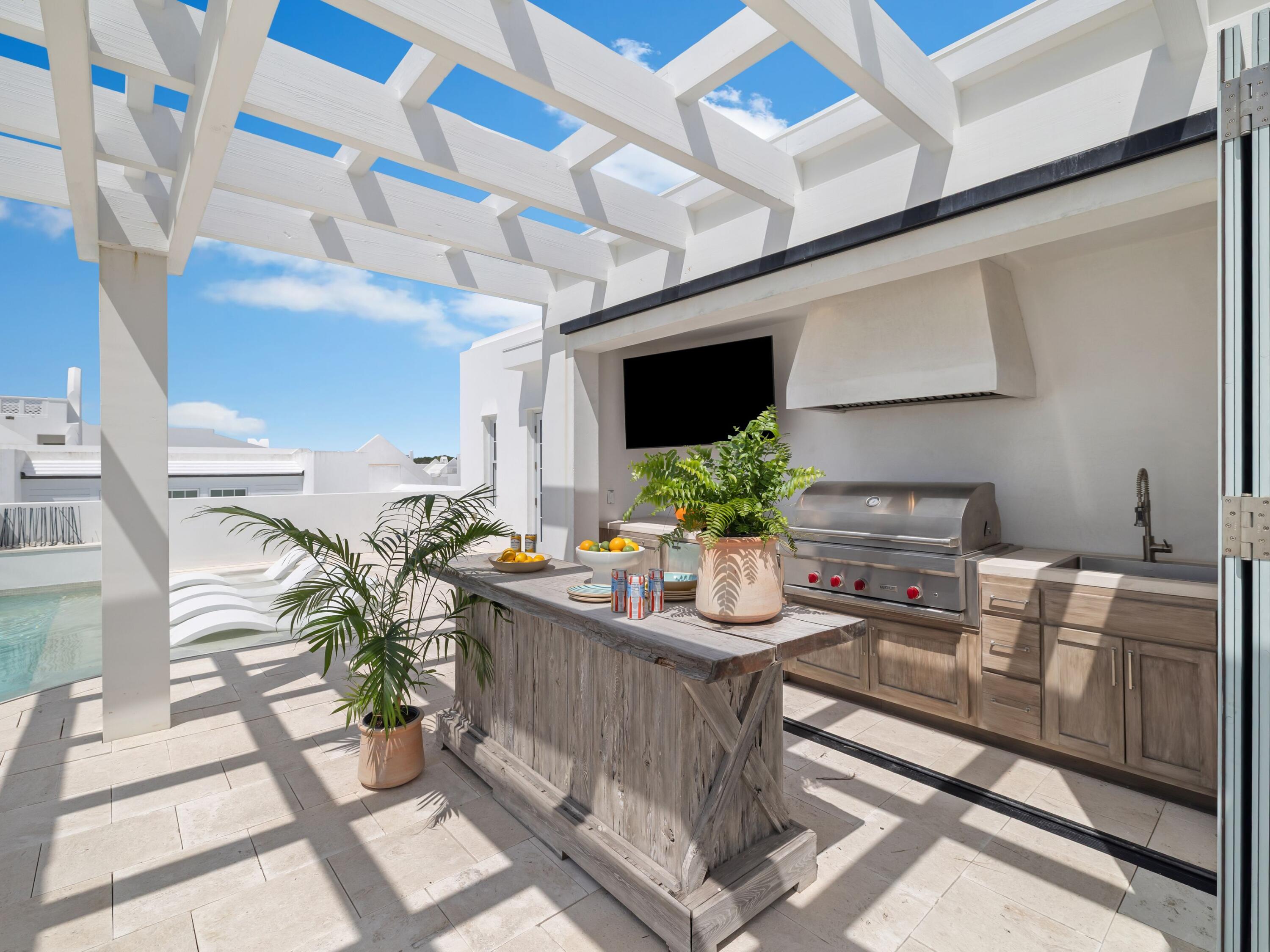 ALYS BEACH - Residential