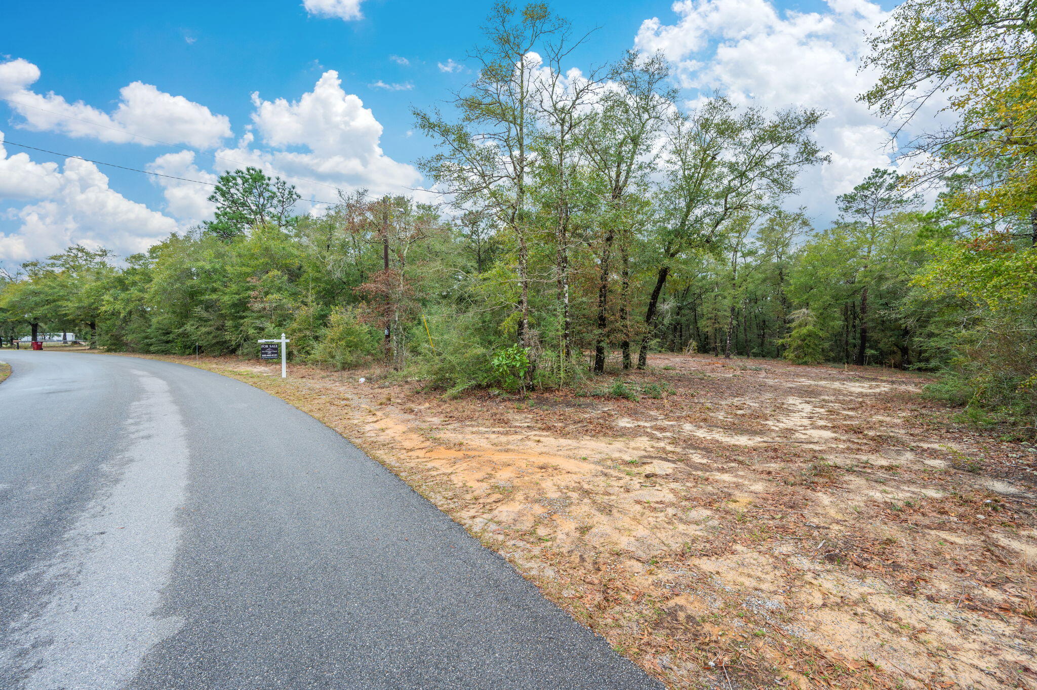 METES & BOUNDS - Land