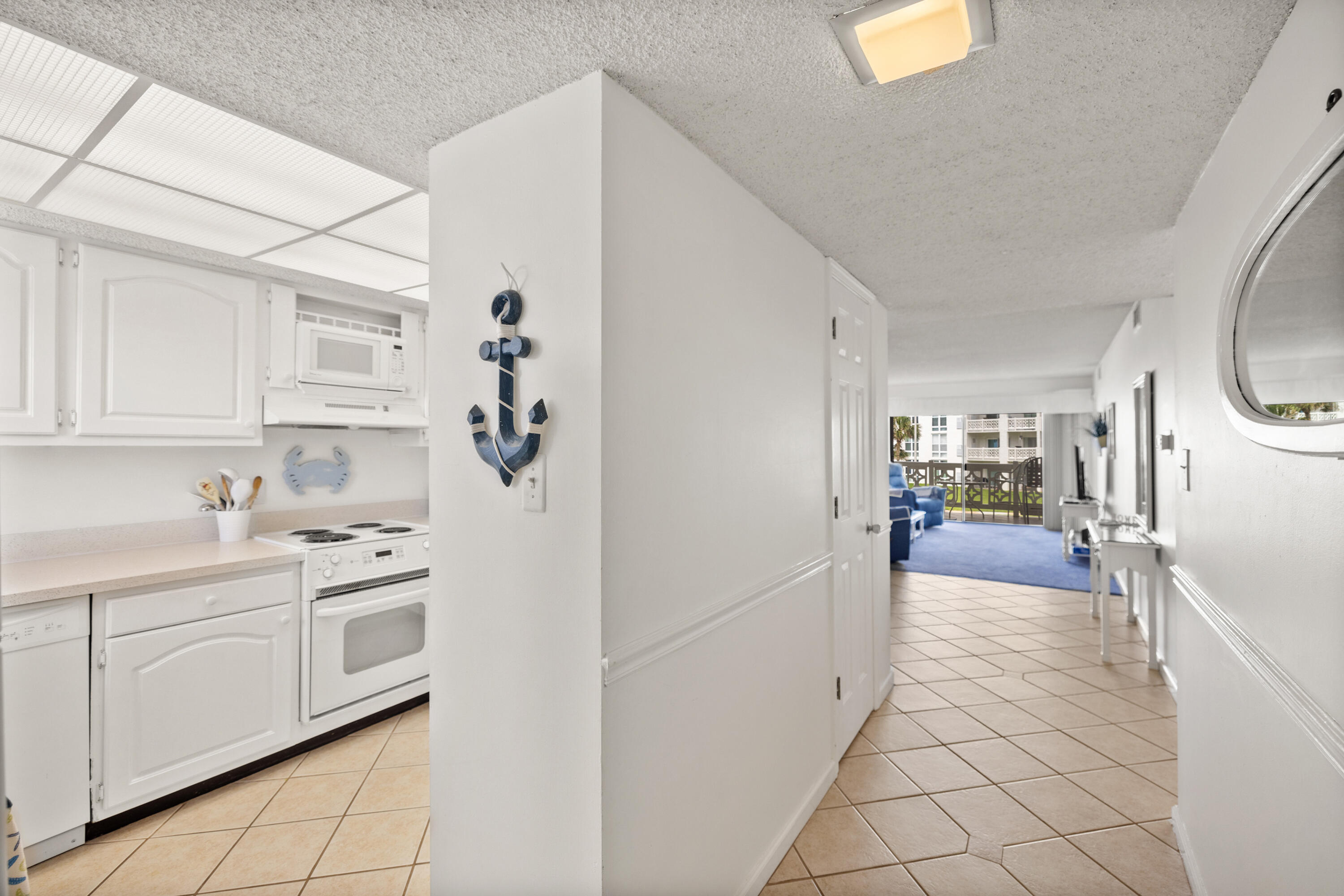 EL MATADOR CONDO - Residential Lease