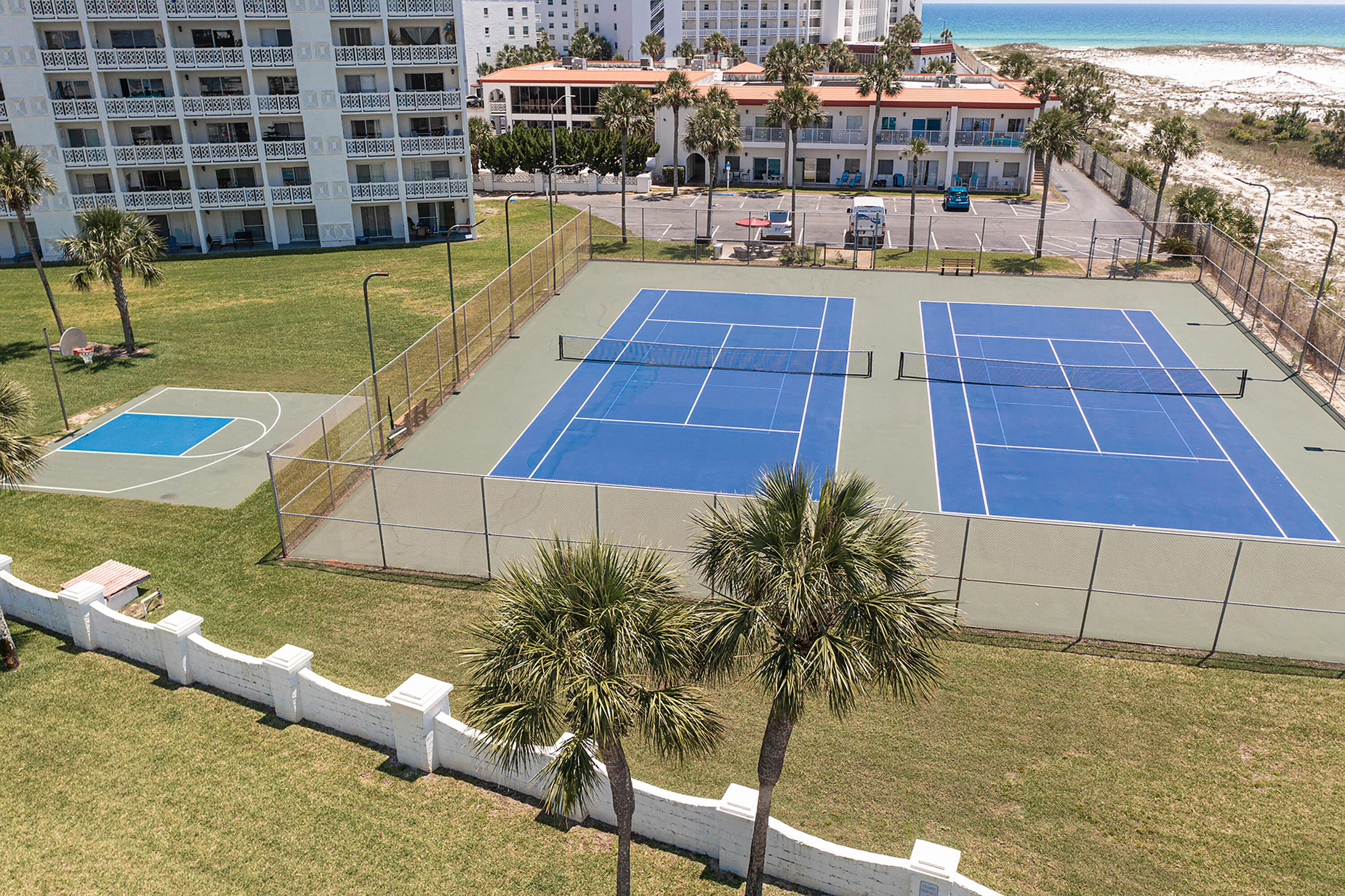 EL MATADOR CONDO - Residential Lease