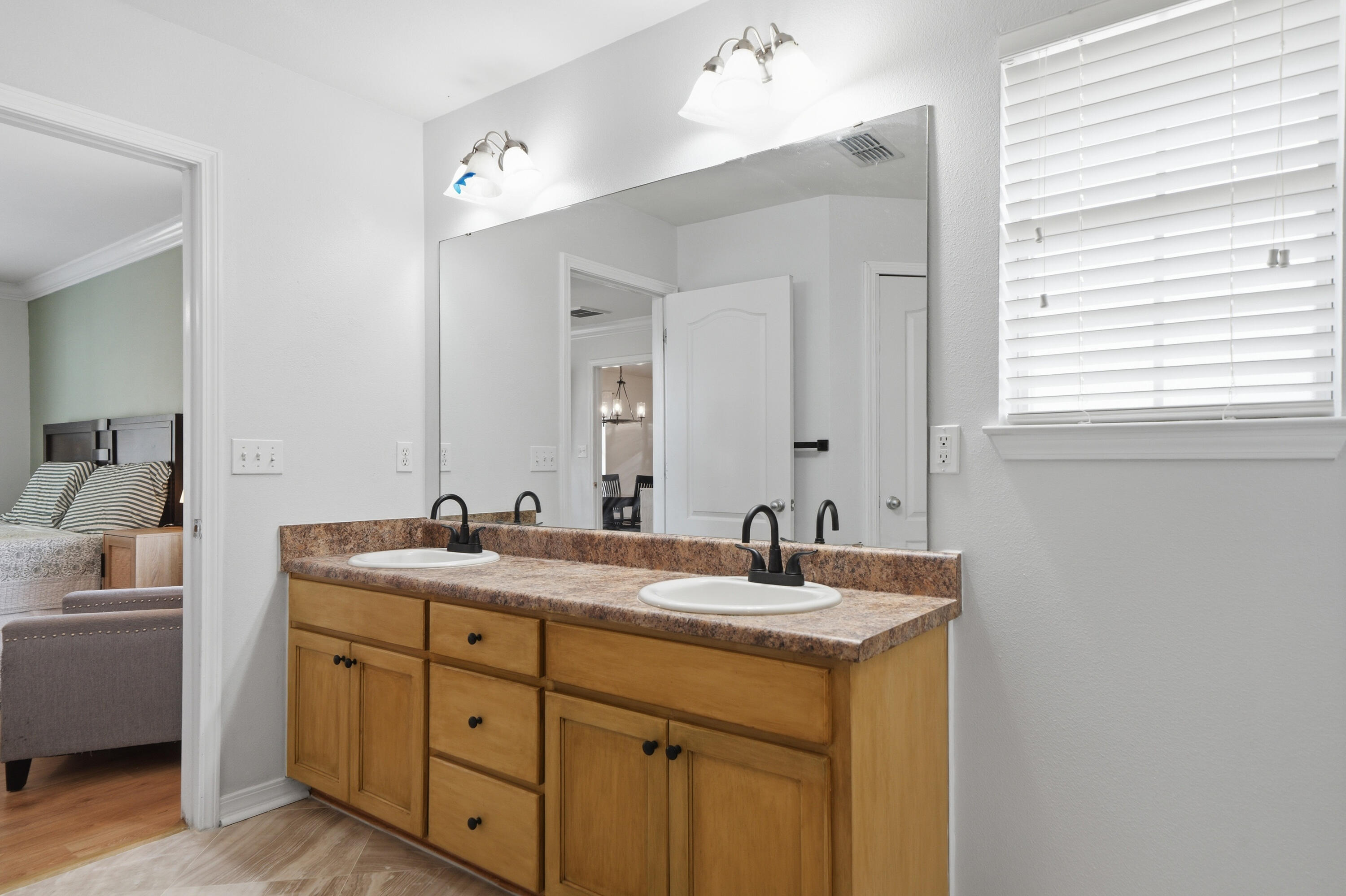 SILVER CREEK ESTATES - Residential