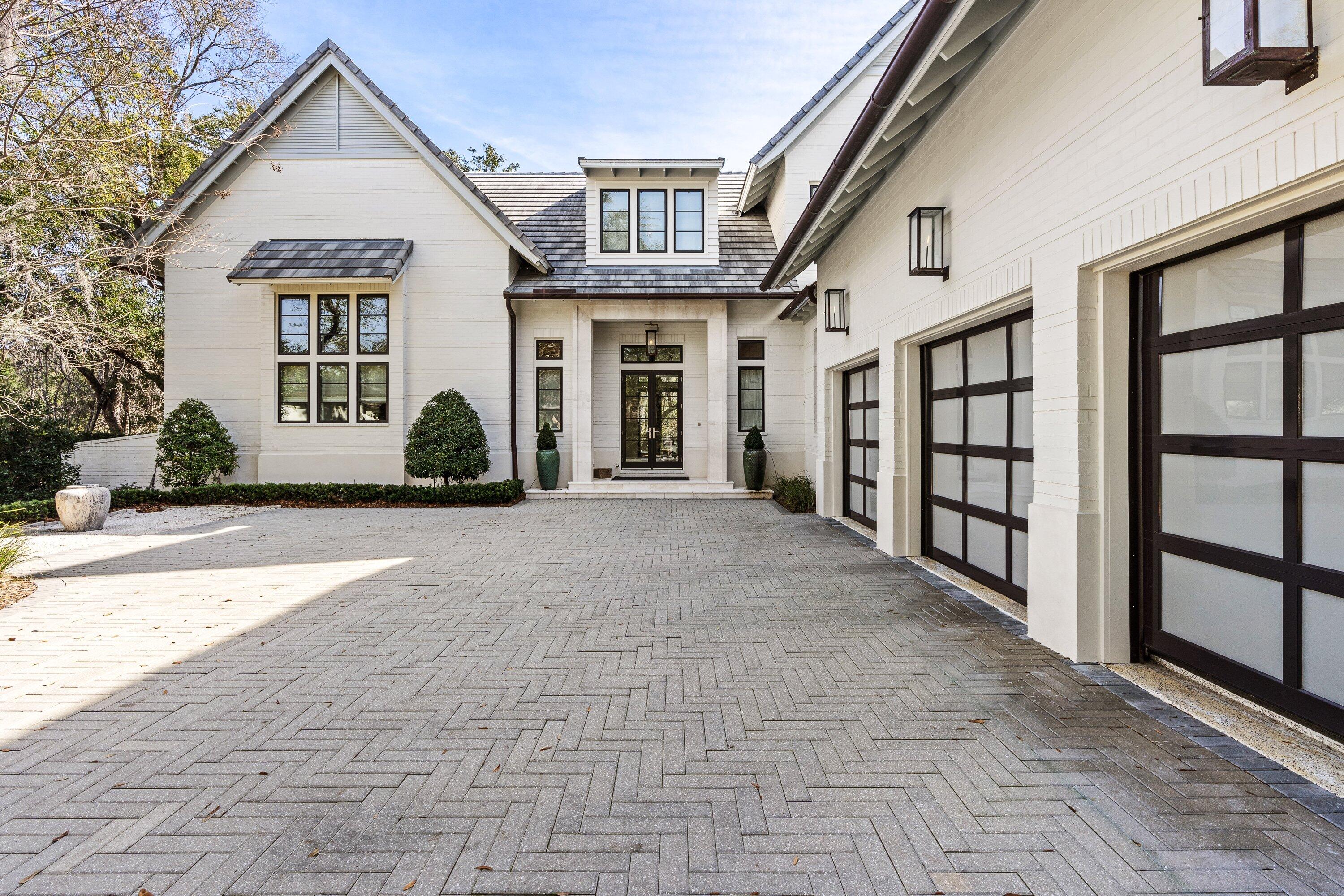 BURNT PINE - Residential