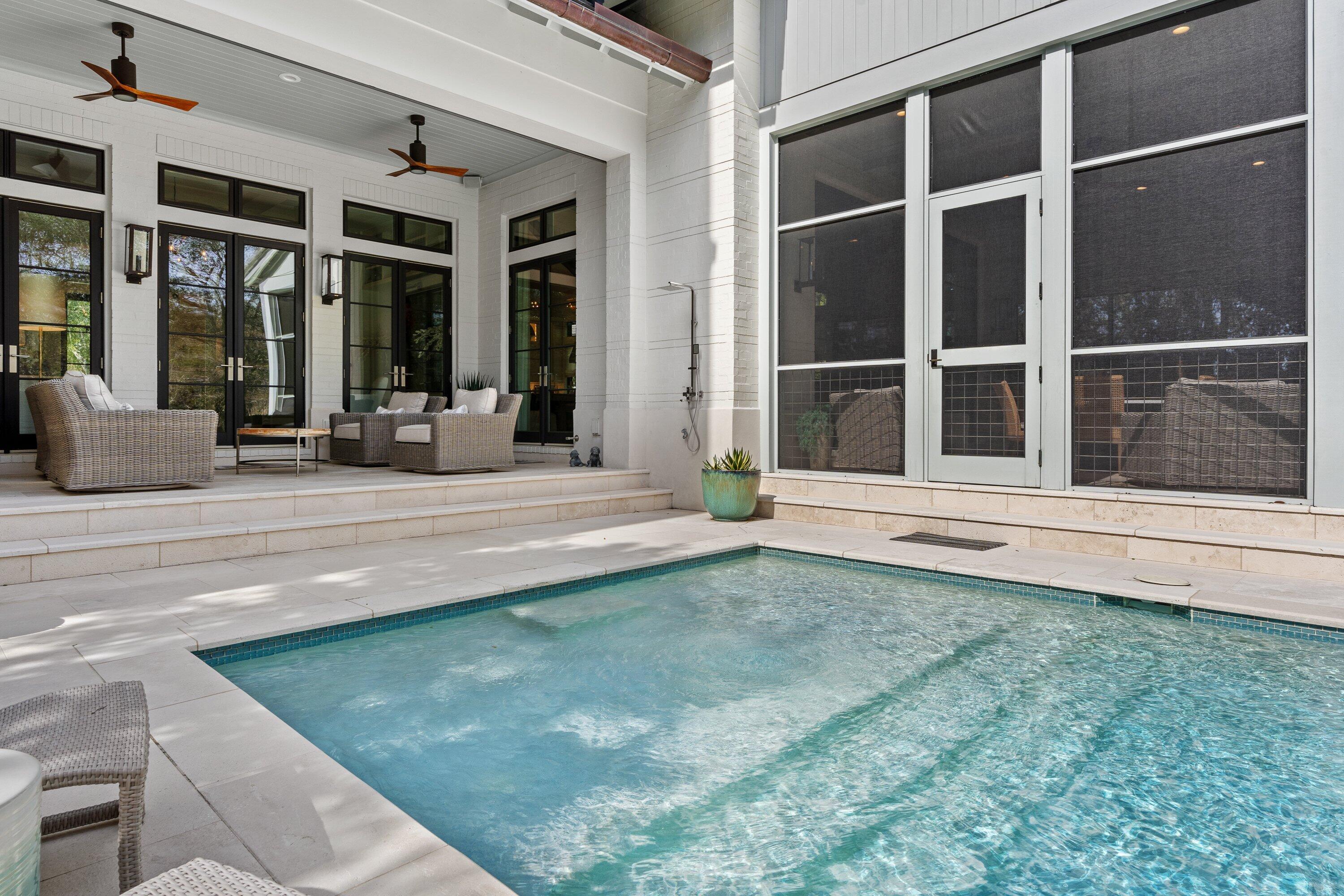 BURNT PINE - Residential