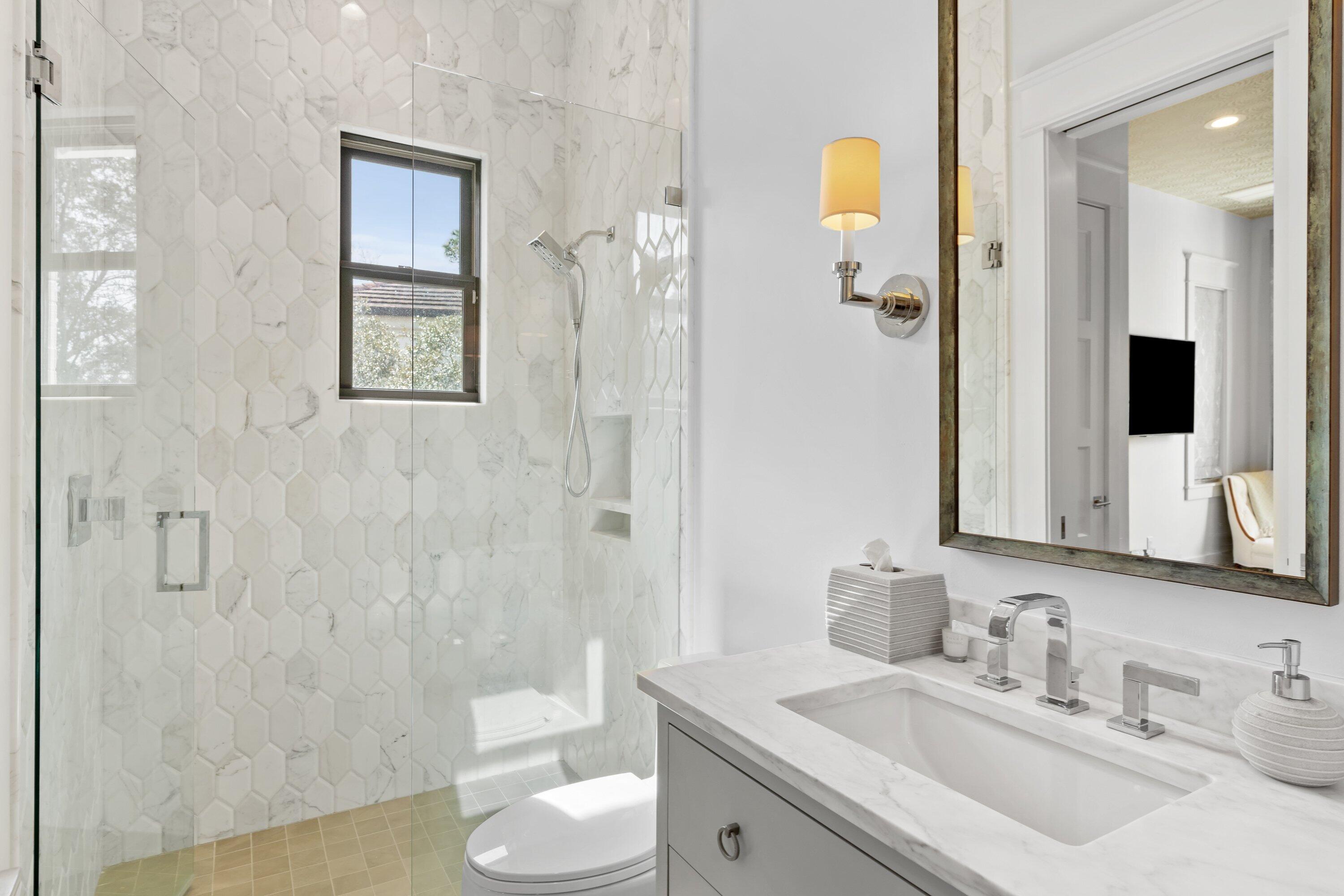 BURNT PINE - Residential