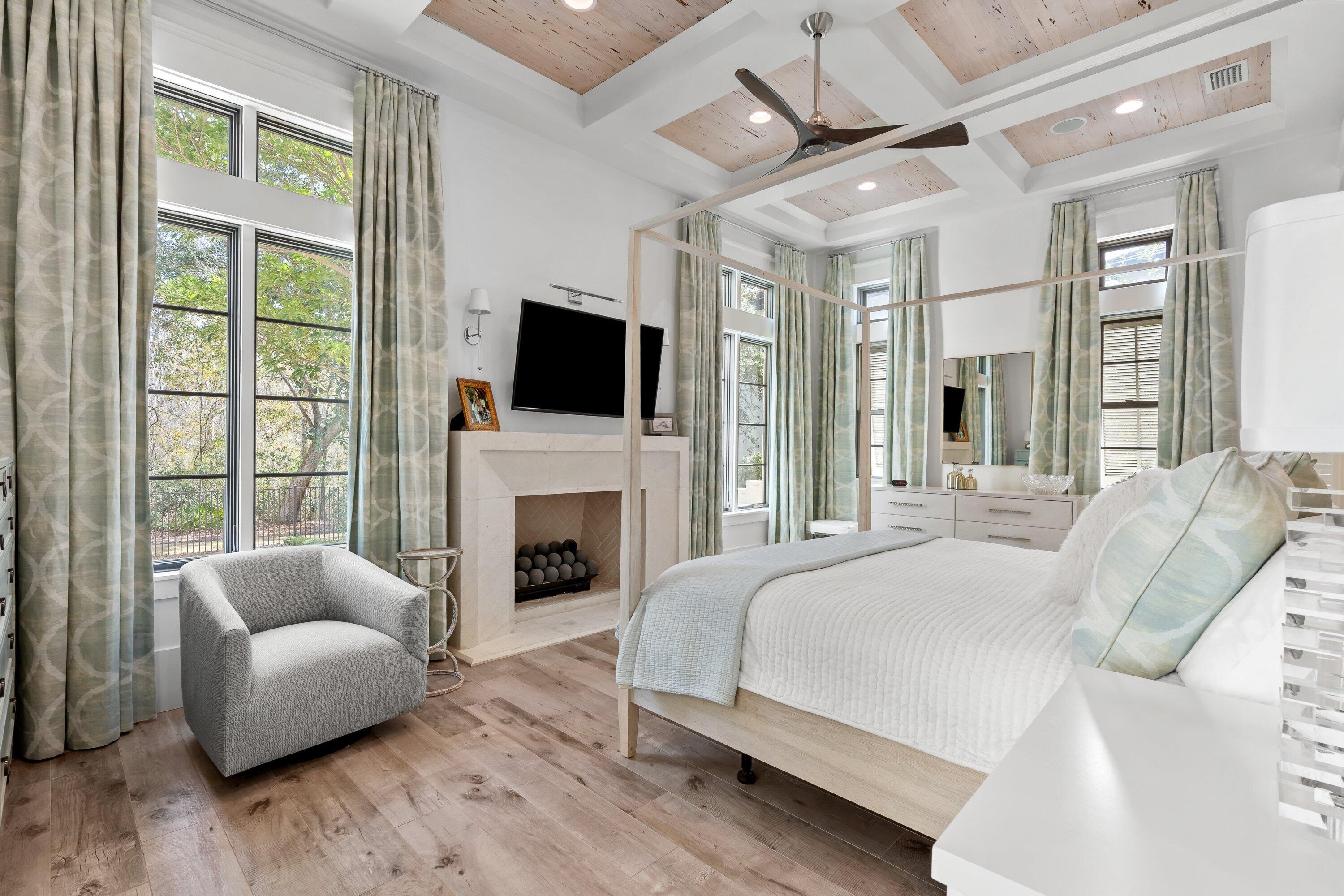 BURNT PINE - Residential