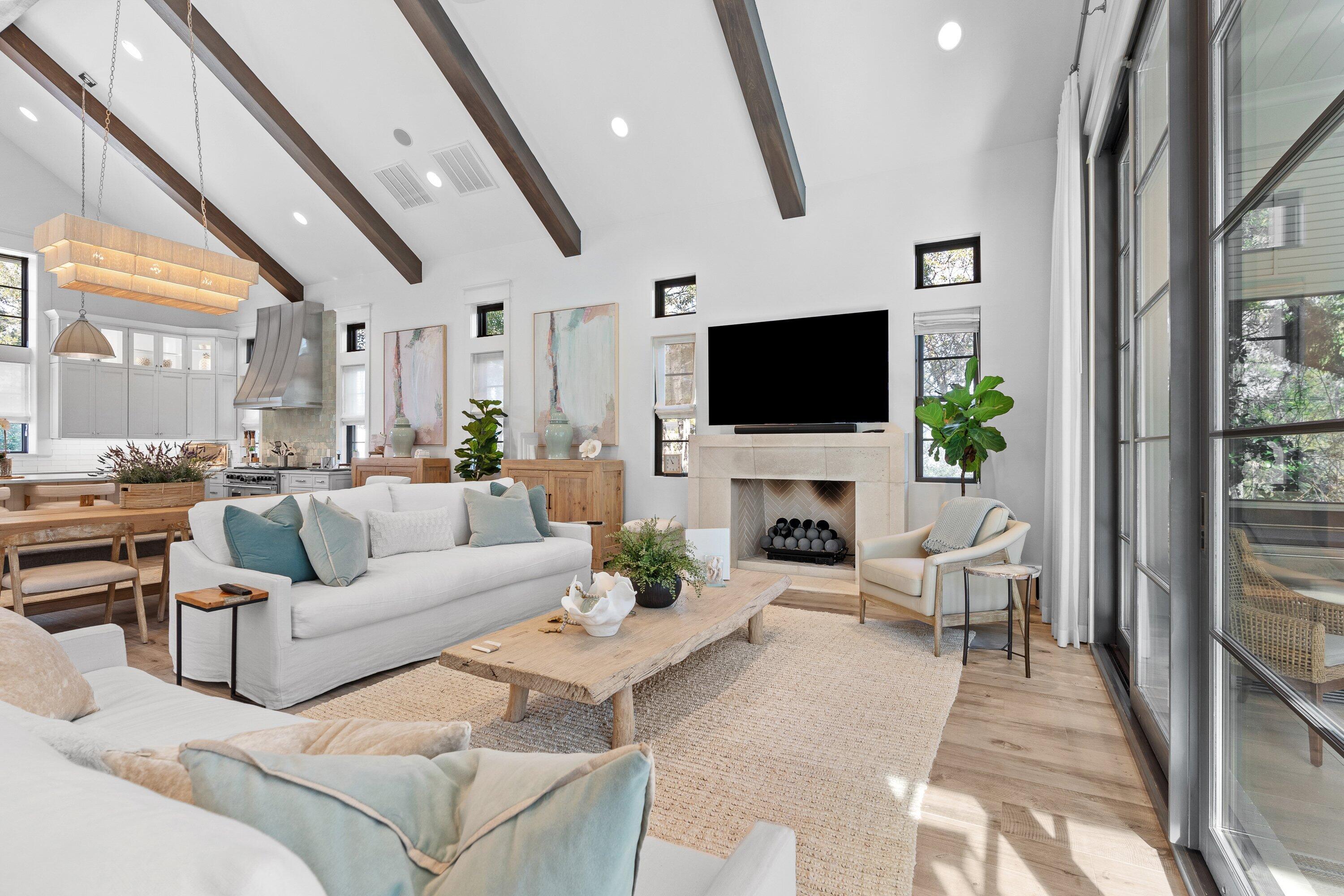 BURNT PINE - Residential