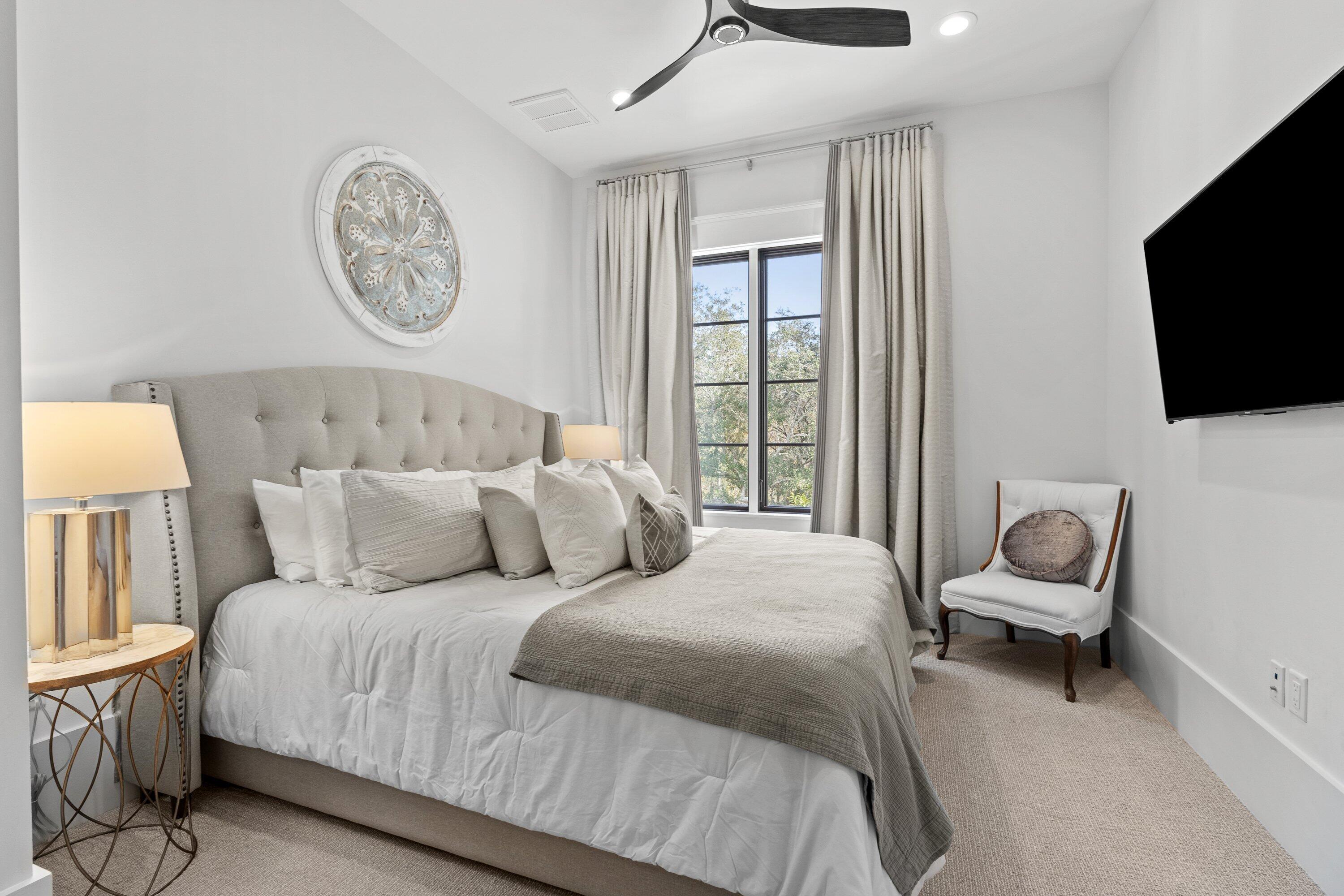 BURNT PINE - Residential